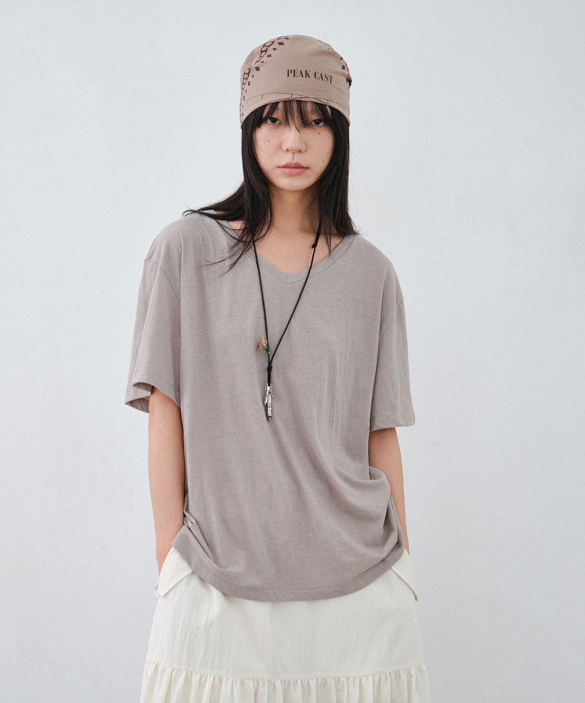 힐리먼트(HELEMENT) 여성 V넥 반팔티 (BEIGE)