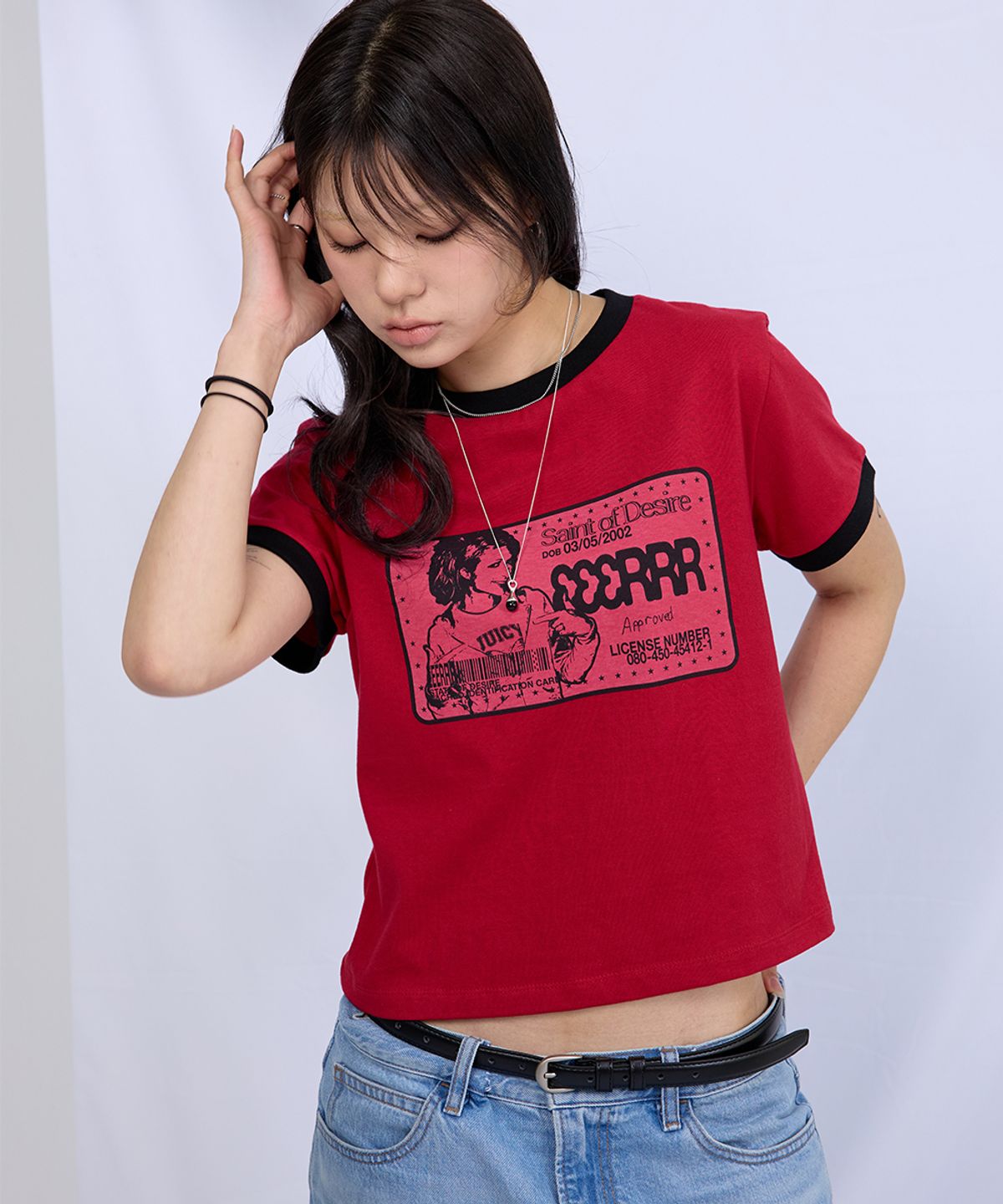 이이이알알알(EEERRR) Saint licence artwork semi-crop ringer T-shirt (Red)