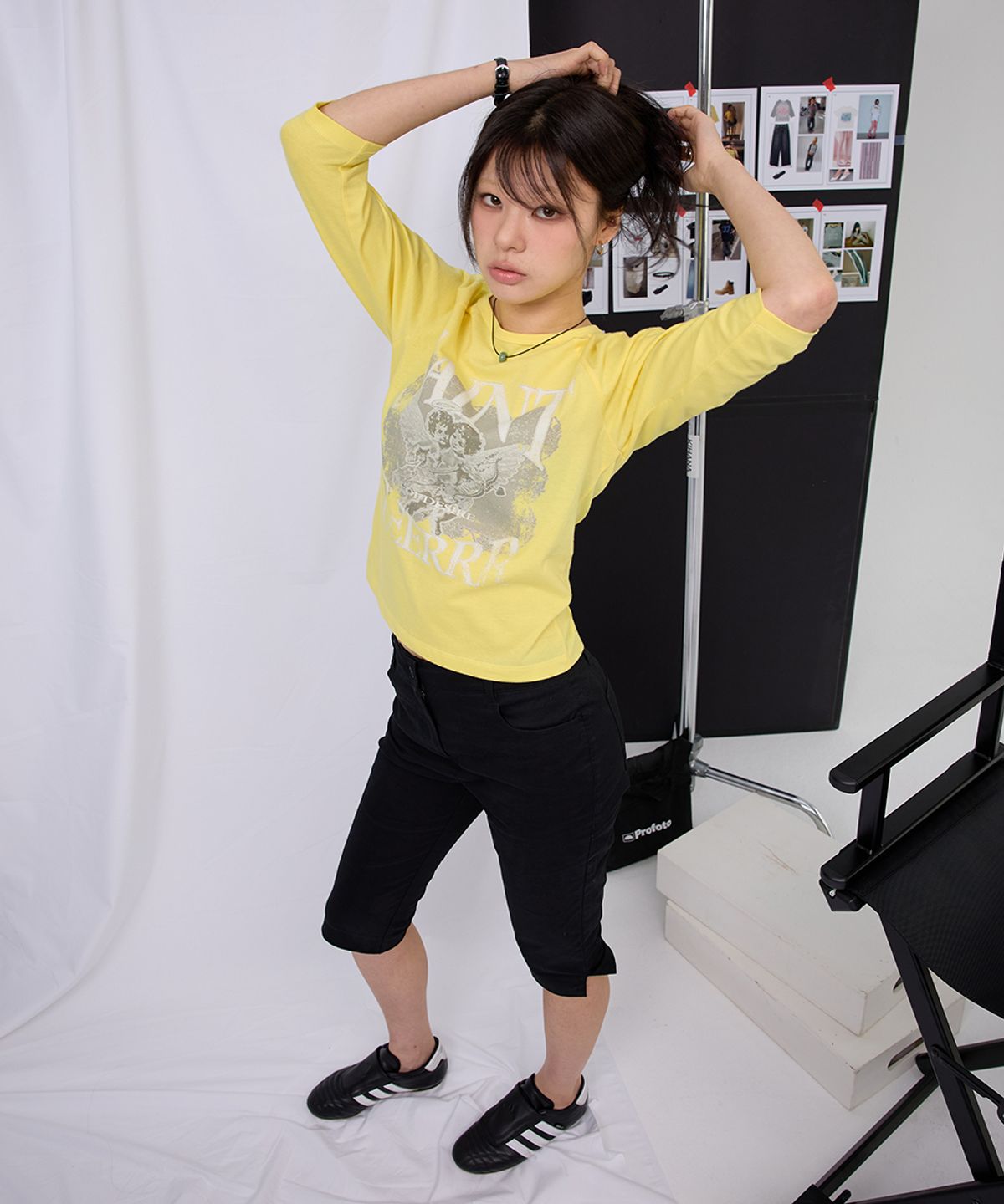 이이이알알알(EEERRR) Saint cupid artwork printing raglan 3/4 T-shirt (Yellow)