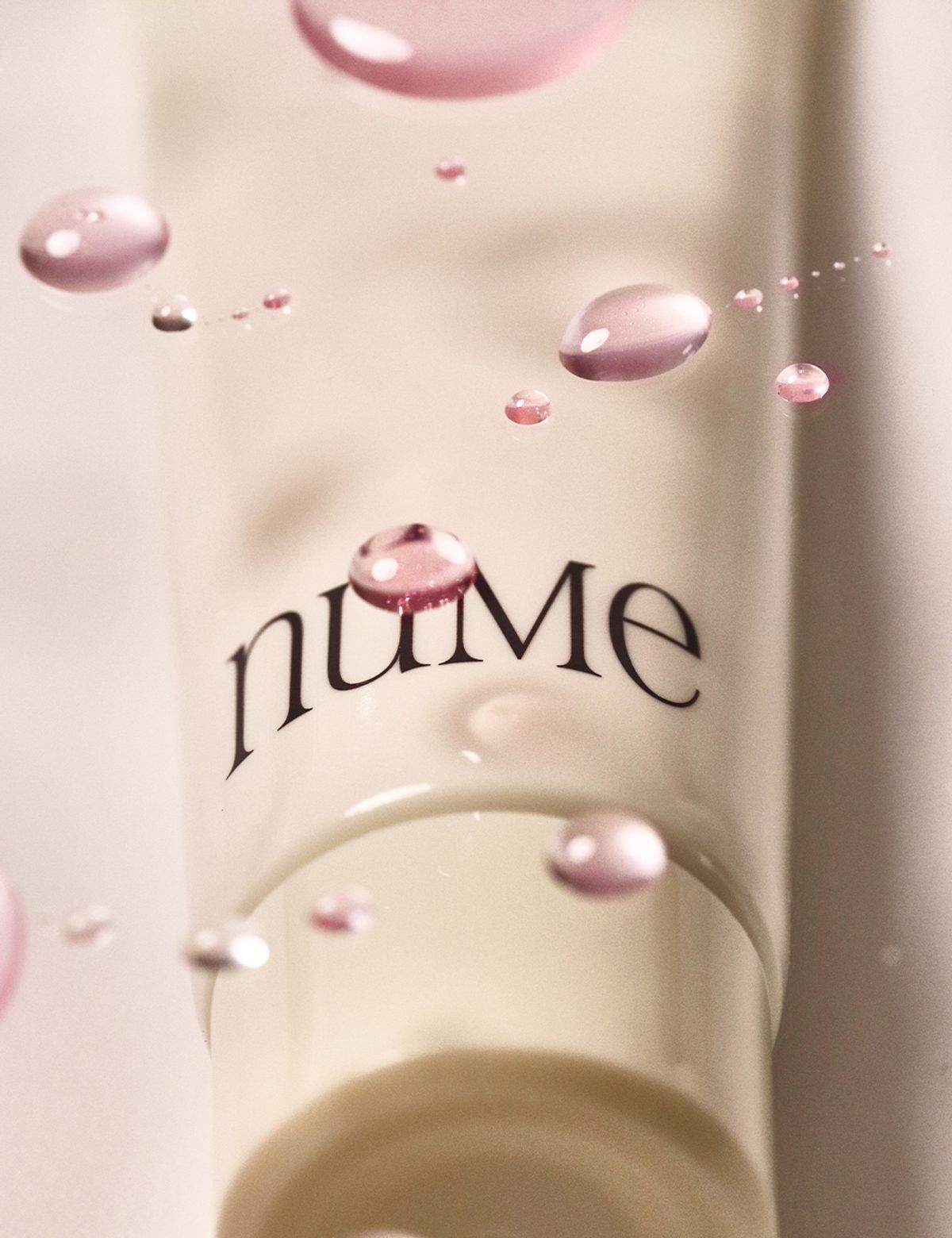 누메(NUME) 파데프리 톤업 선크림