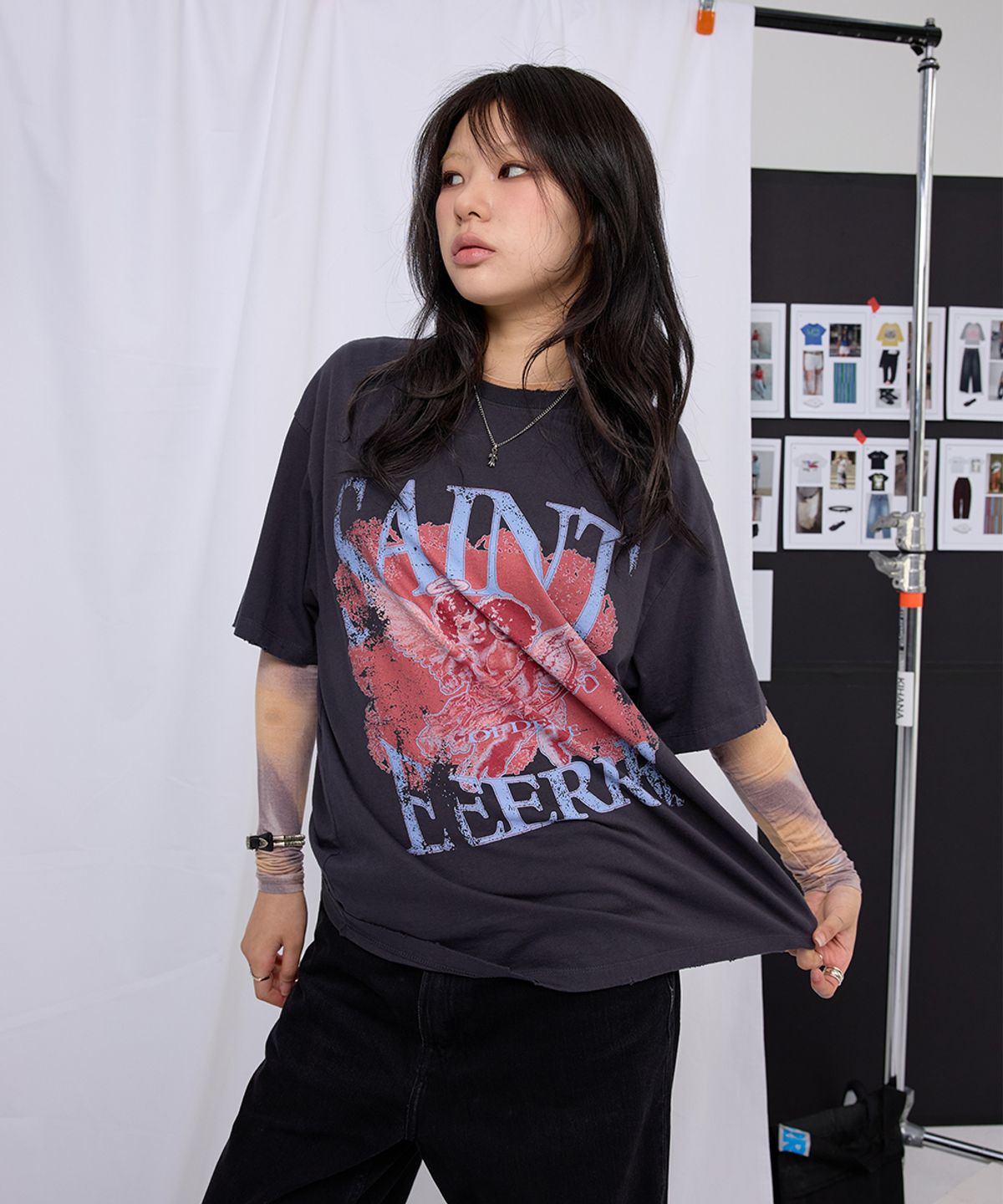 이이이알알알(EEERRR) Saint cupid artwork overfit damaged washing t-shirt (Charcoal)