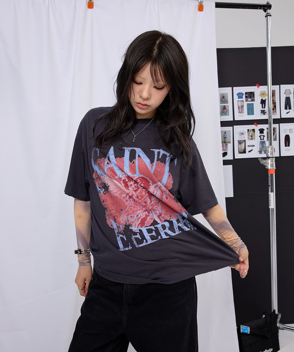 이이이알알알(EEERRR) Saint cupid artwork overfit damaged washing t-shirt (Charcoal)