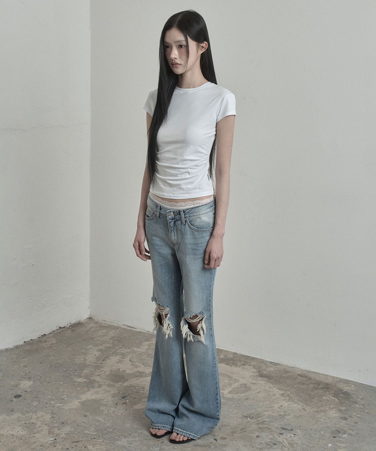 이네기(INEGI) Drape Silket Top (white)