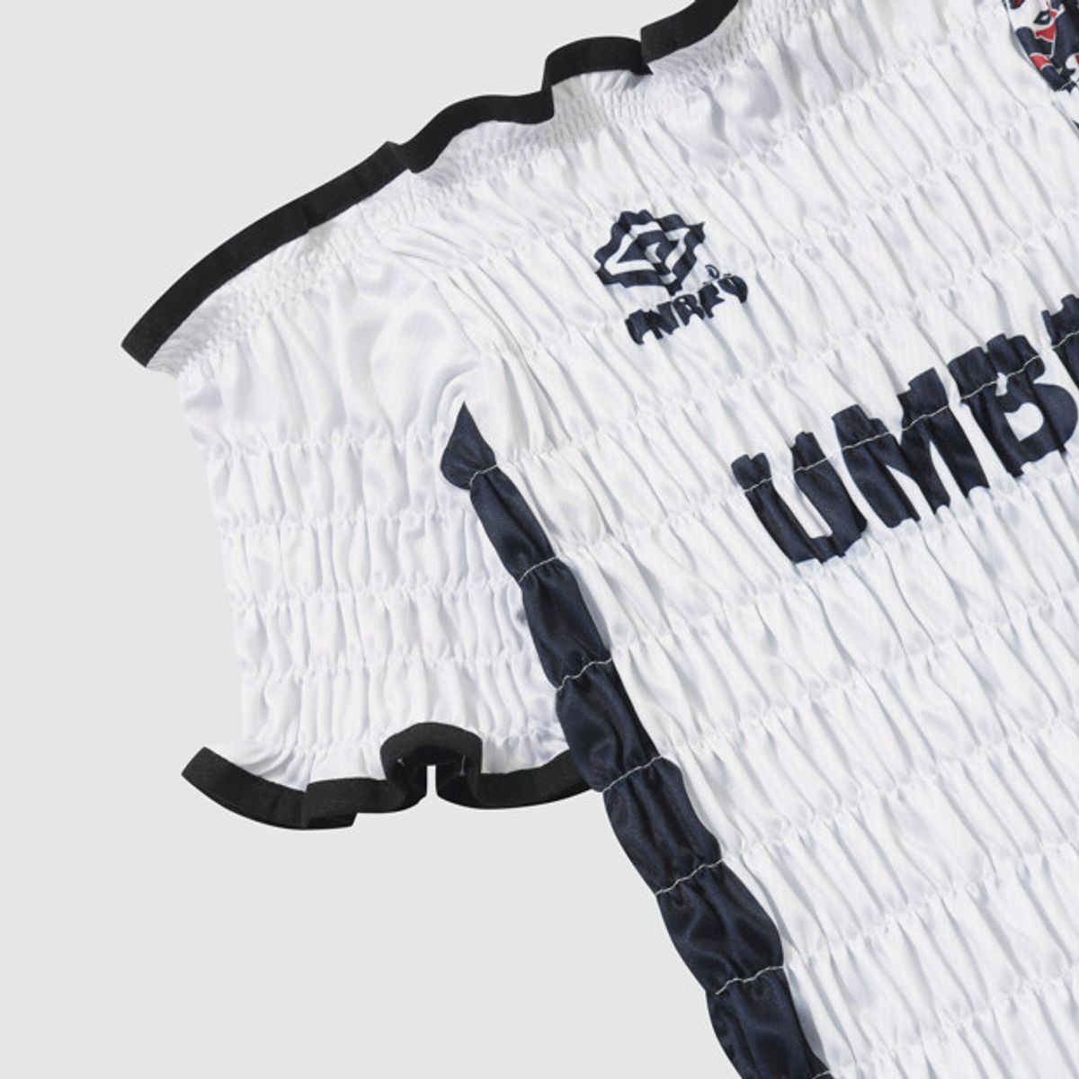 엄브로(UMBRO) HBL 우먼스 블록코어 반팔 스모킹 탑 화이트 UR222CRJ56
