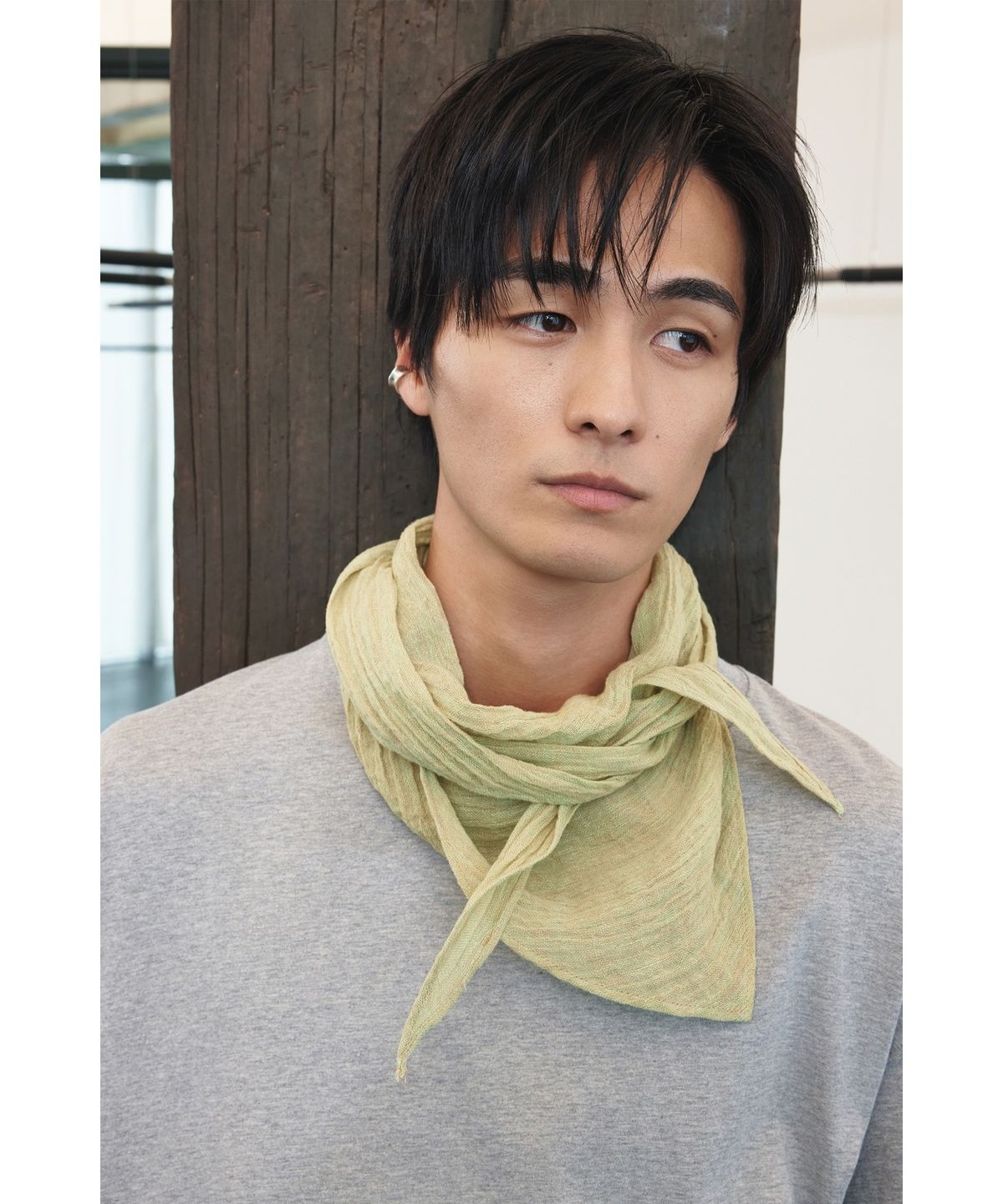 유스(YOUTH) Creased Linen Scarf - Light Green