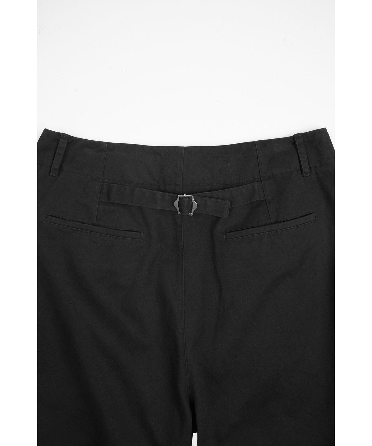 유스(YOUTH) Cinch Back Wide Half Pants - Black
