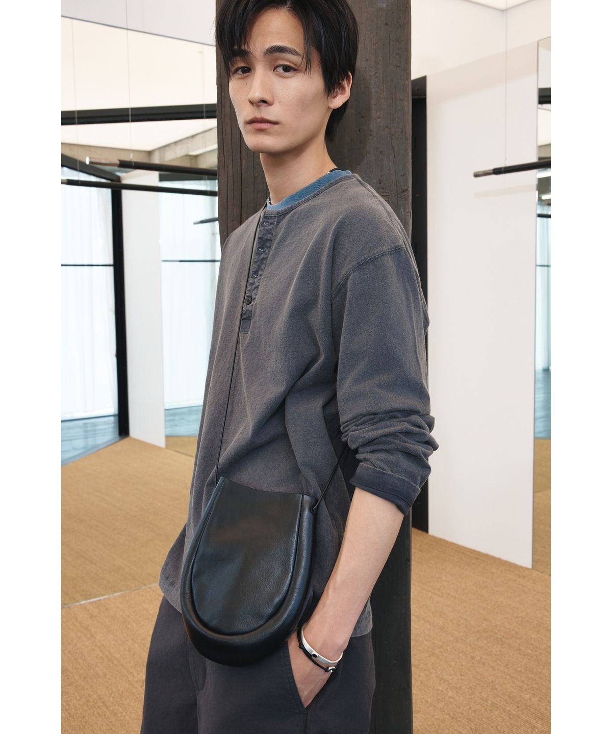 유스(YOUTH) Garment Dyed Henley Neck L/S T-shirt - Charcoal Grey