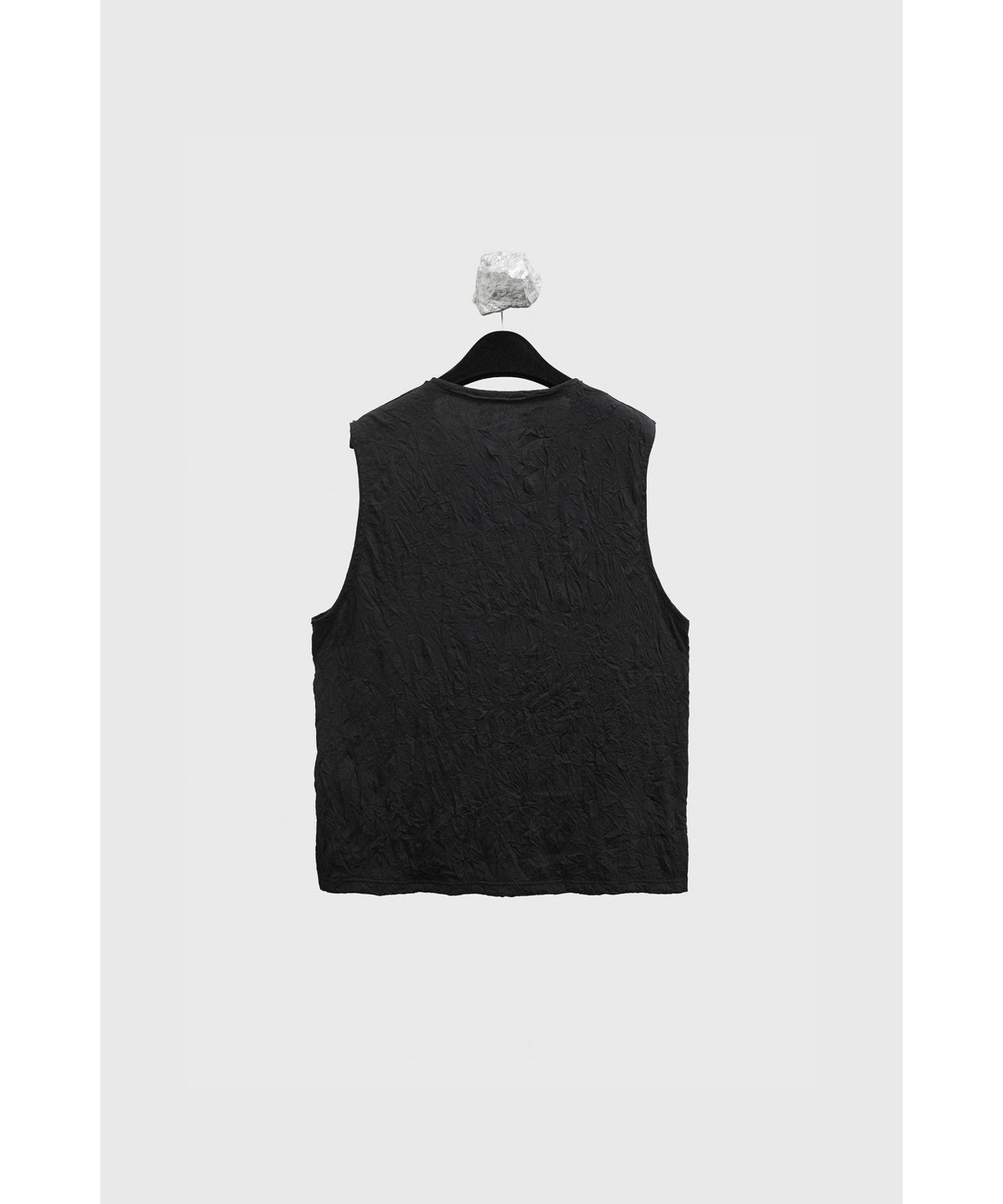 유스(YOUTH) Creased Cut-off Sleeveless - Black