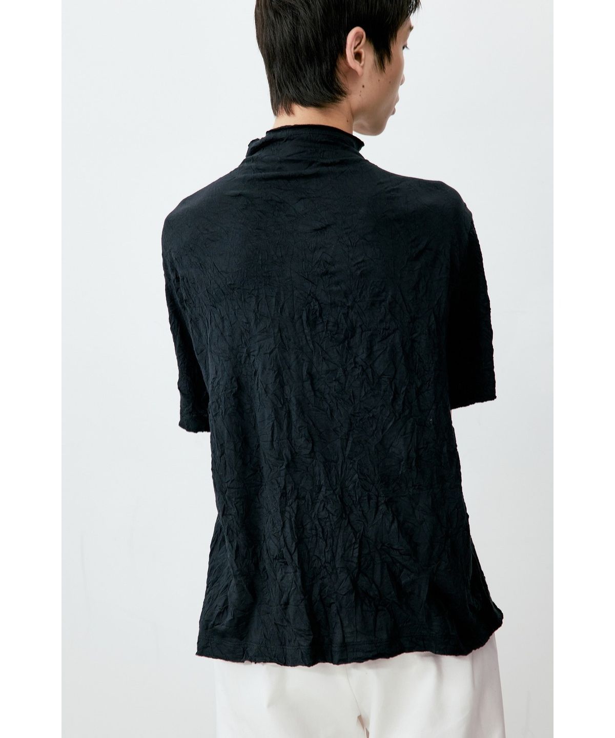 유스(YOUTH) Creased Mock-neck H/S T-shirt - Black