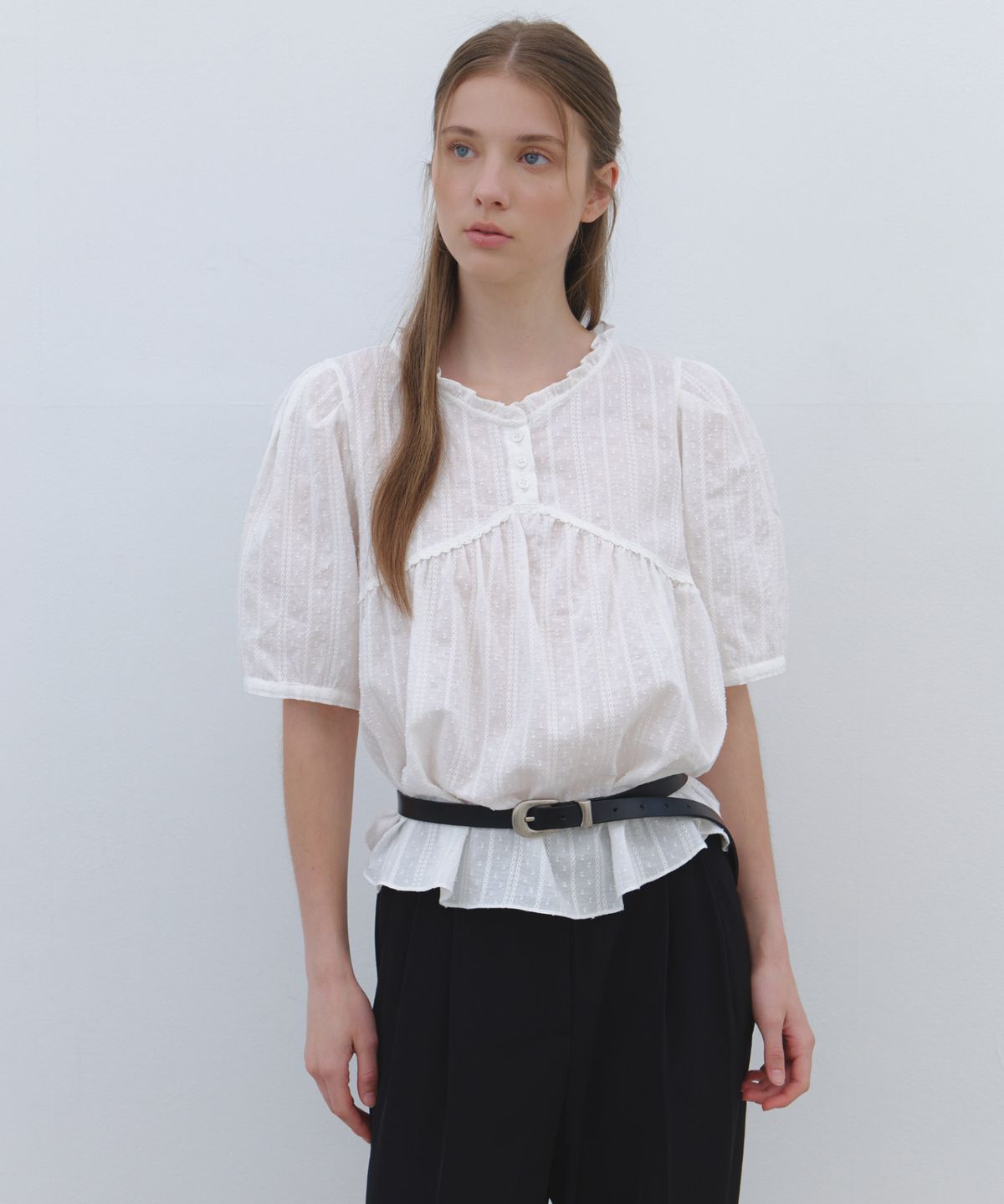 클루니(CLUNY) Pure Volume Blouse - white