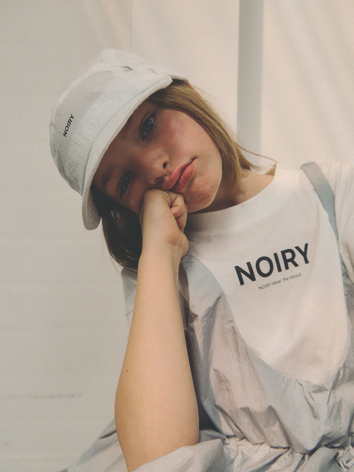 노이리(NOIRY) 베니카 티셔츠