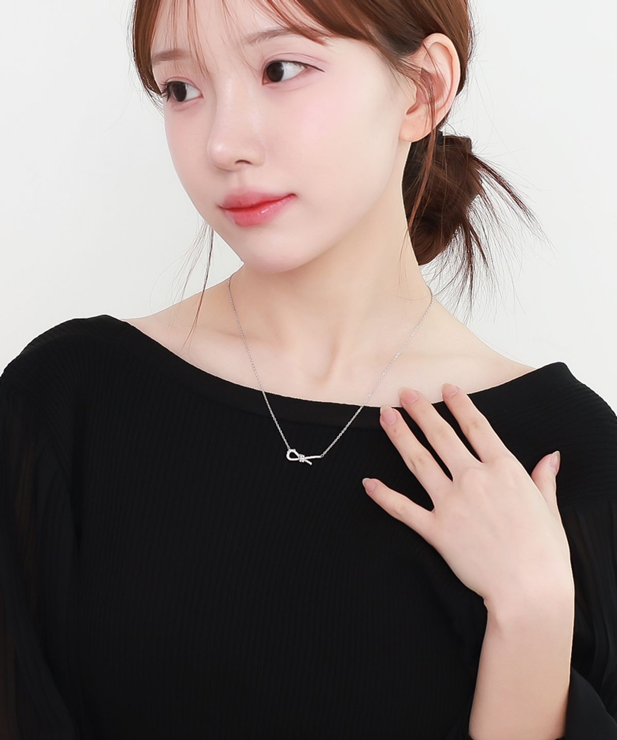 블랑시에르(BLANCIER) 비즈리방 BL261N1273 리본 큐빅 체인 여자 목걸이