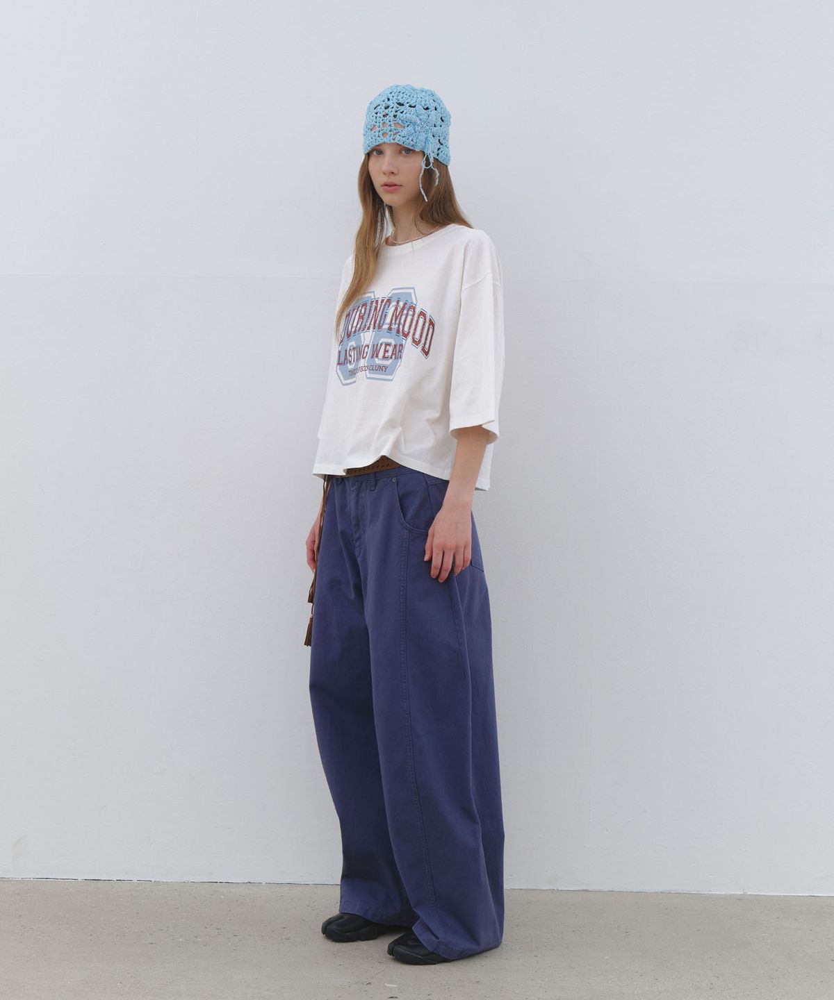 클루니(CLUNY) Volume Curved Wide Cotton Pants - blue
