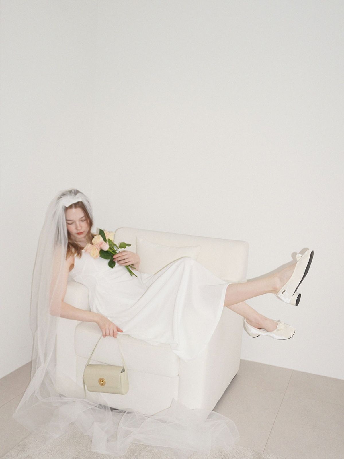옴니포턴트(OMNIPOTENT) omn Rose Velvet Pumps _2colors