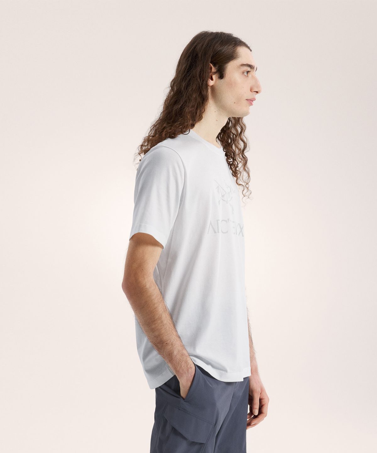 아크테릭스(ARCTERYX) 아크워드 로고 SS 남성 - WHITE LIGHT / SOLITUDE / ATQSM07991