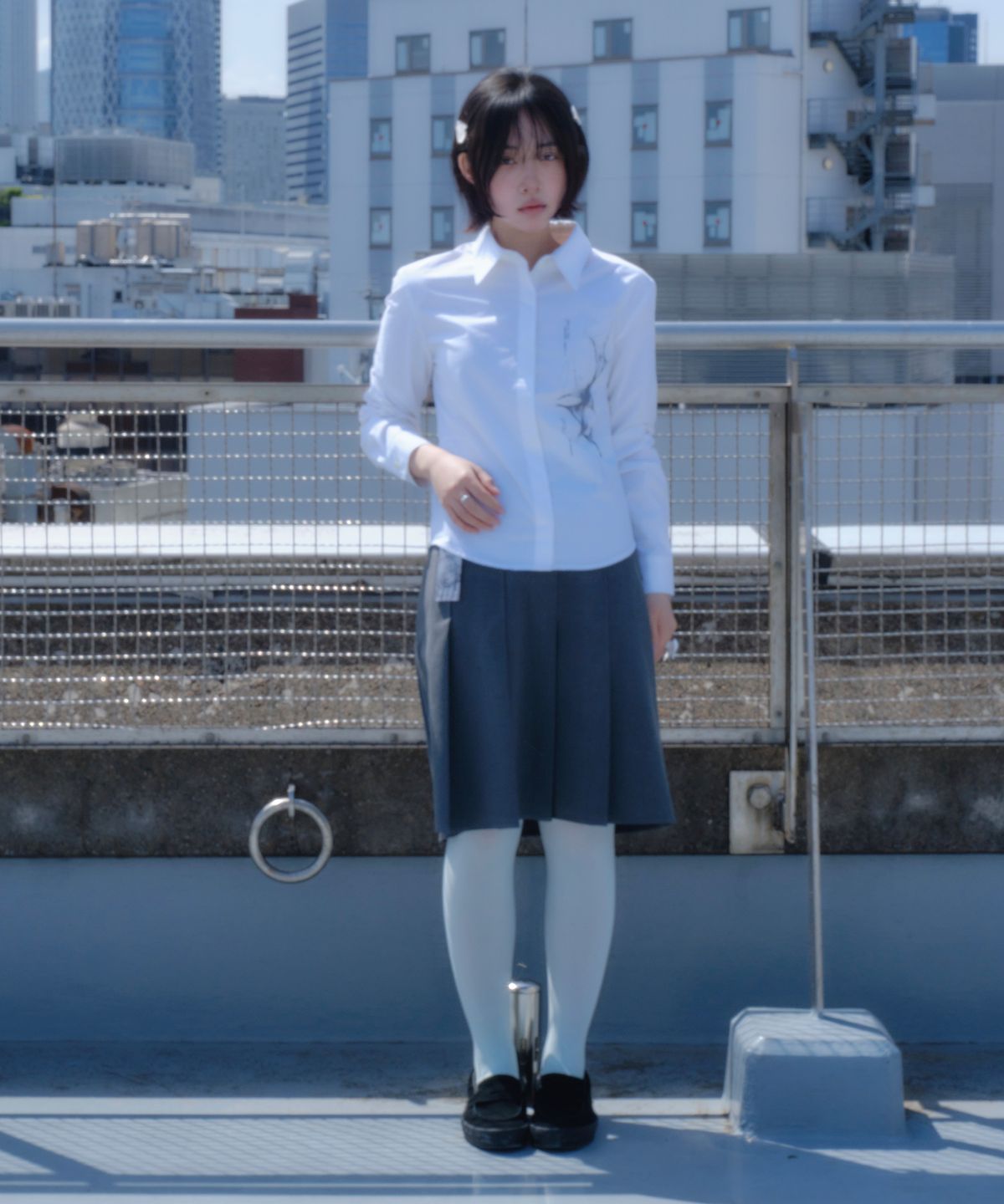 미유키(MIUKI) Miuki Pleated Midi Skirt (Gray)