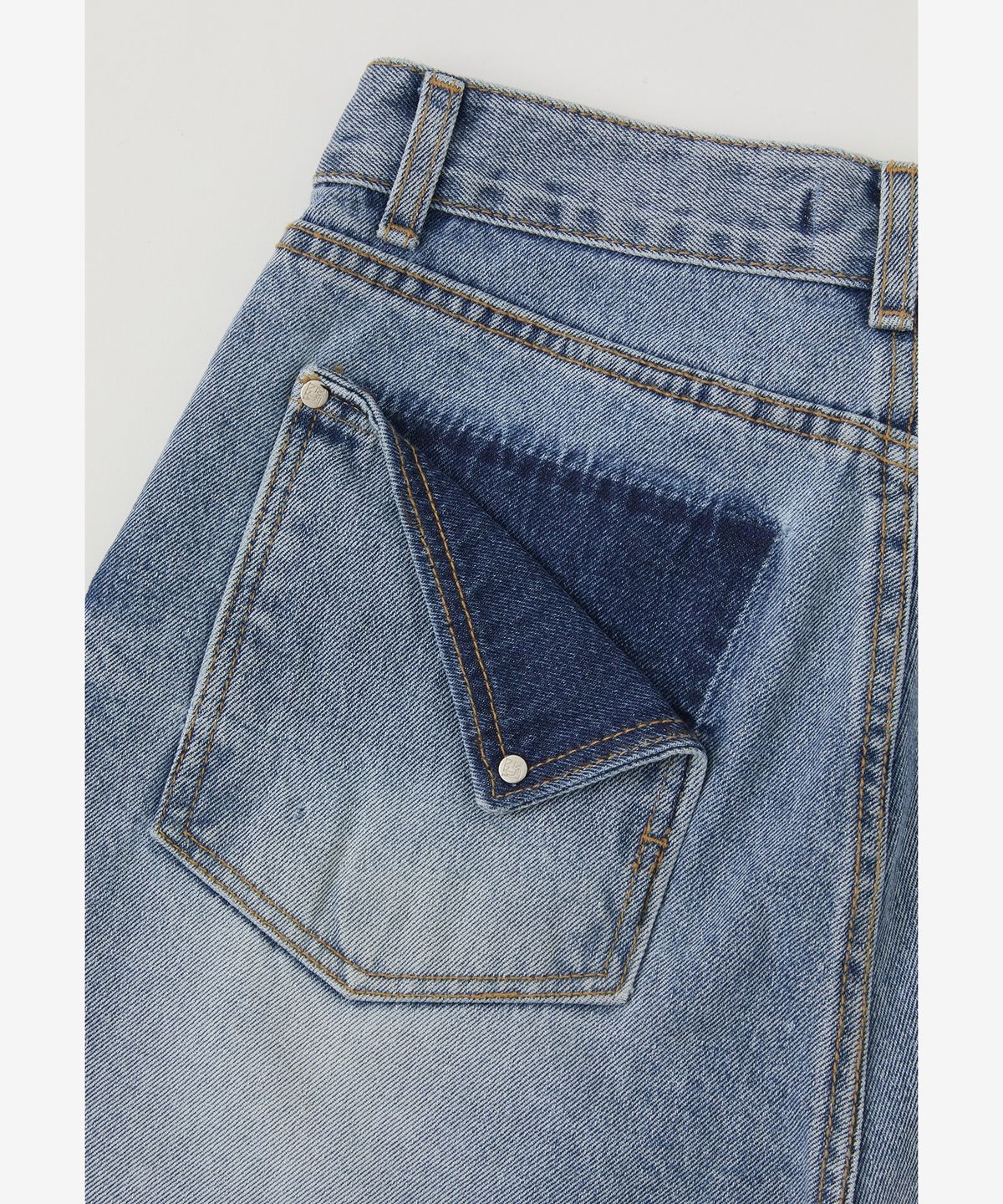 로우넬라인(LOW NELLINE) KYLE RIVET WIDE DENIM_MEDIUM BLUE