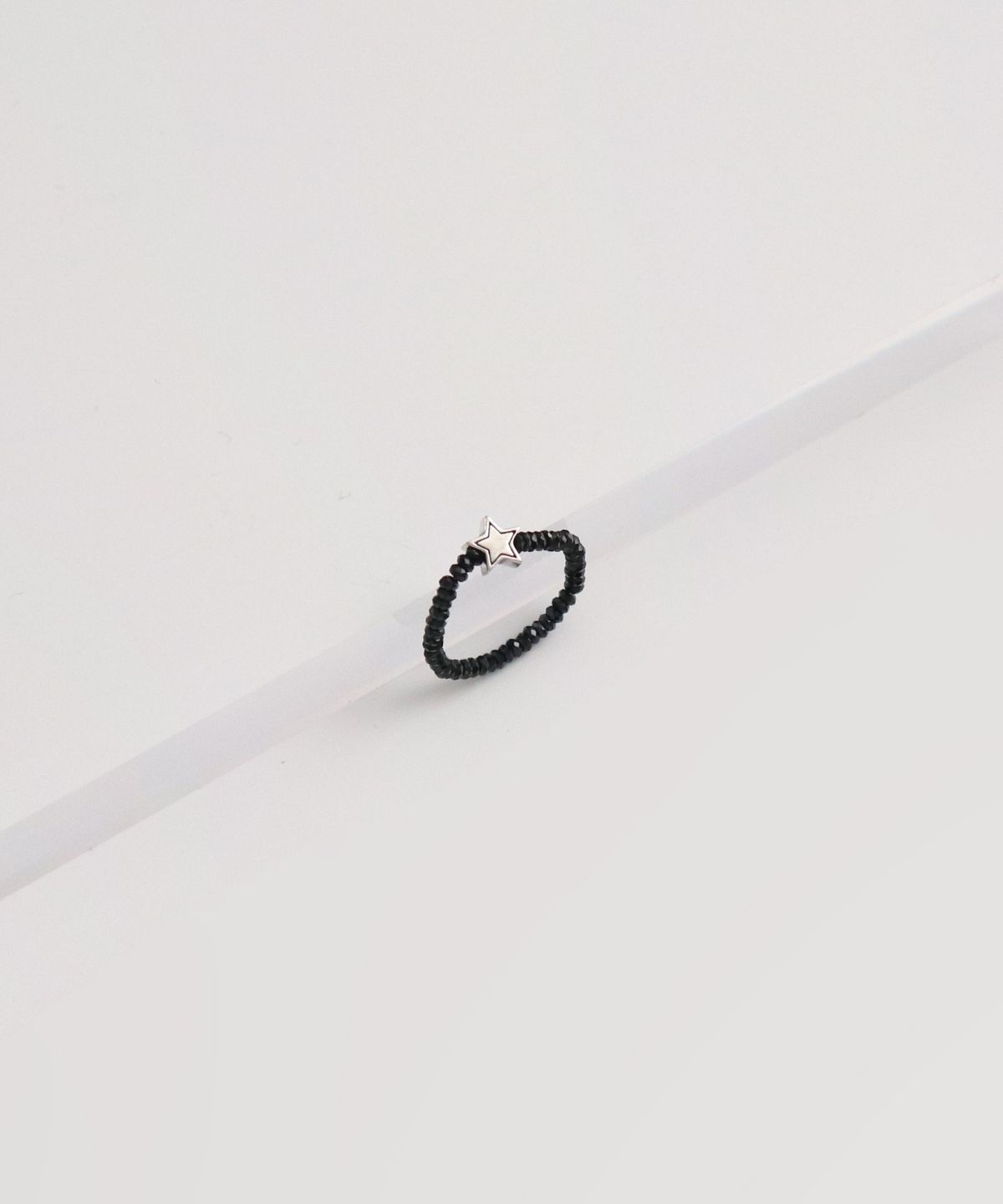 봉보(BONBEAU) Black spinel star charm beads Ring 925실버 스타 참 원석 블랙스피넬 비즈 반지