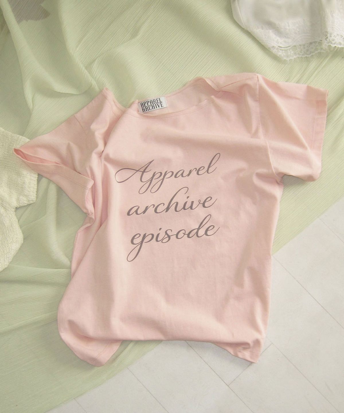 어패럴아카이브(APPAREL ARCHIVE) Kona off-shoulder t-shirt - Pink