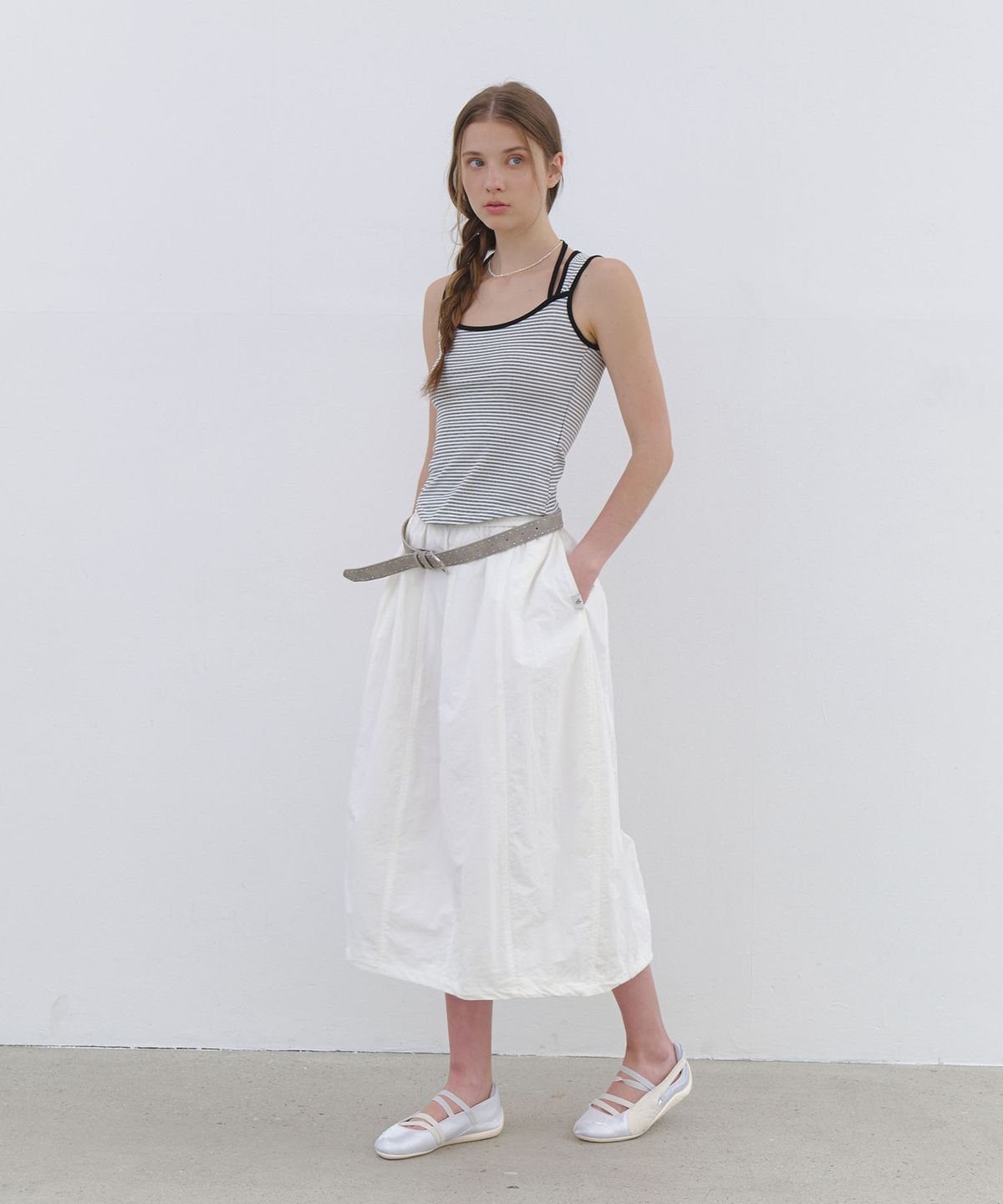클루니(CLUNY) Dual Strap Stripe Sleeveless Top - white