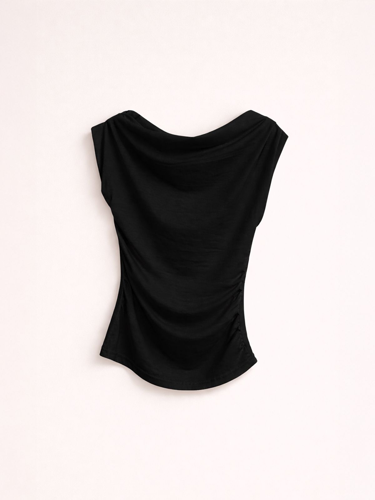320쇼룸(320SHOWROOM) Drape Off-Shoulder Slim Fit Top Black