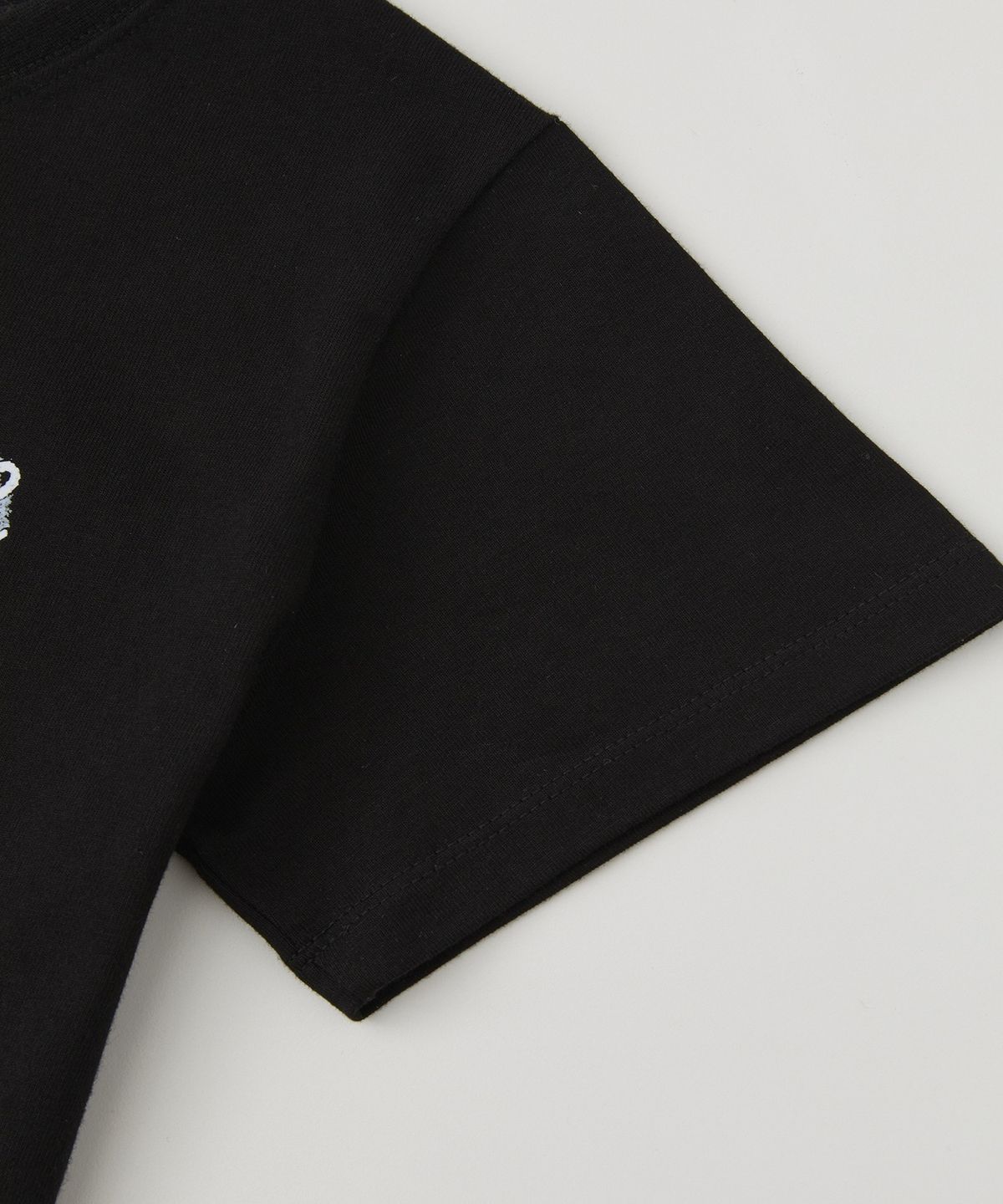 로우넬라인(LOW NELLINE) LOW SHELL CRACK PRINTED SLIM T-SHIRT_BLACK