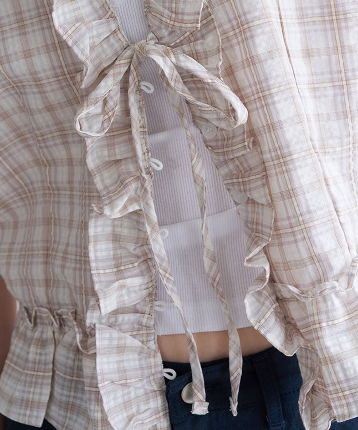 타버트(TARVERT) Picnic Smocked Sleeveless Blouse - Beige Pink