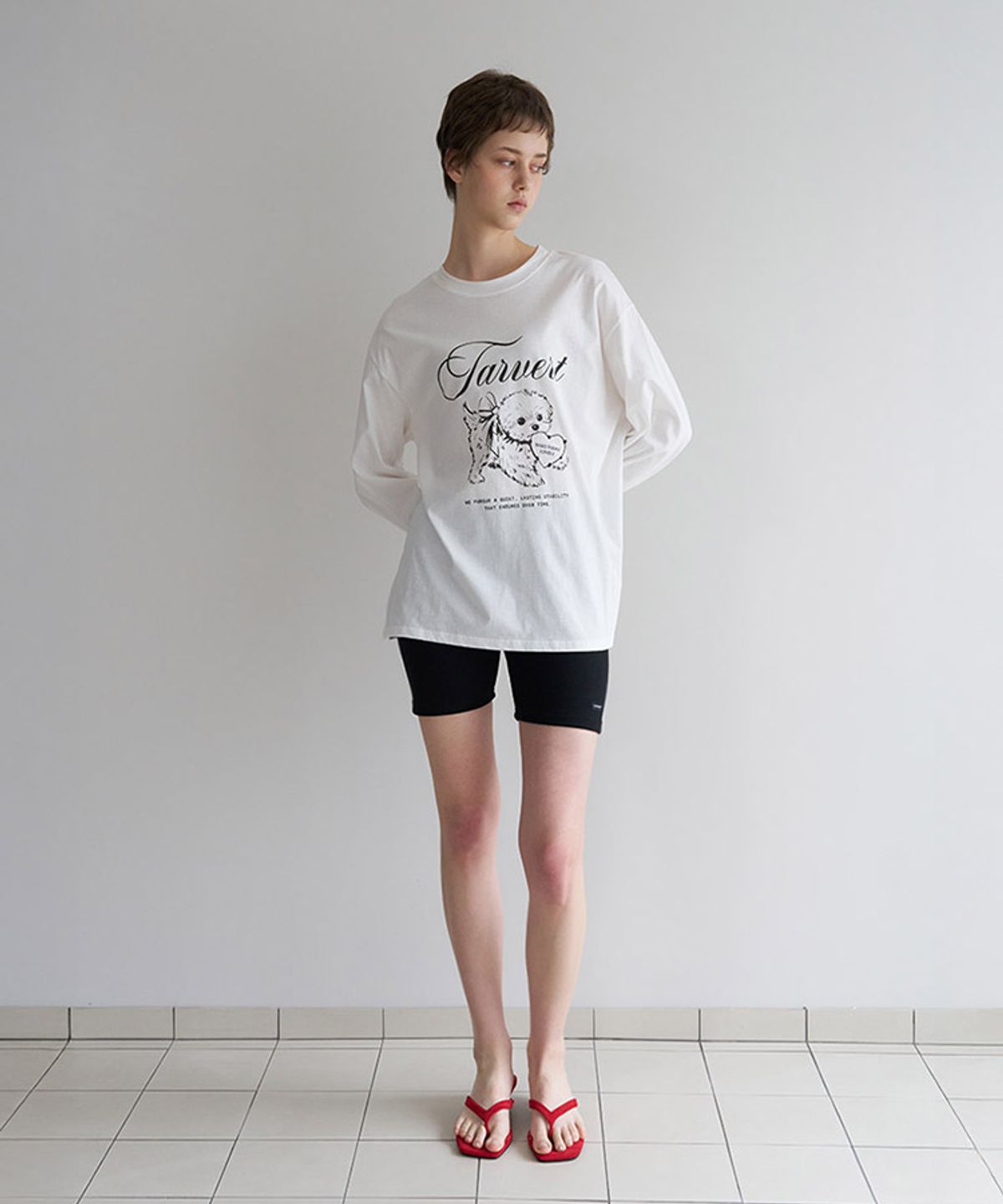 타버트(TARVERT) Puppy Shade Long Sleeve T-Shirt - White