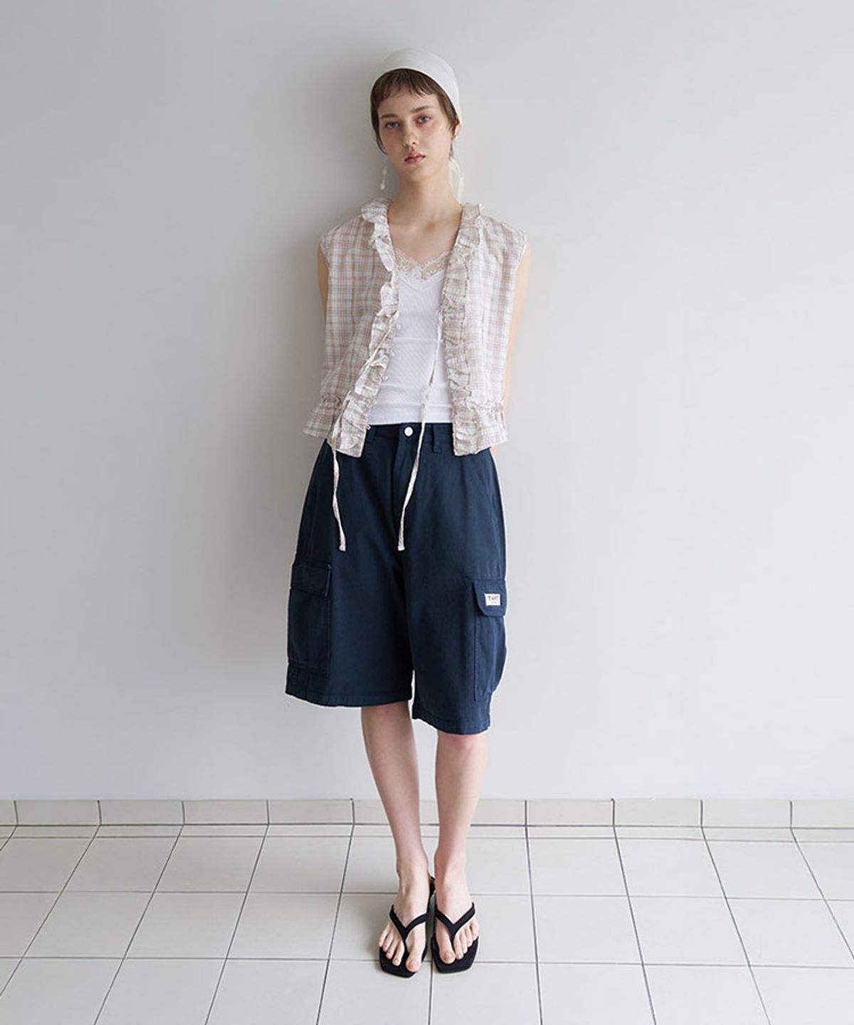 타버트(TARVERT) Rosy Lace Sleeveless Top - White