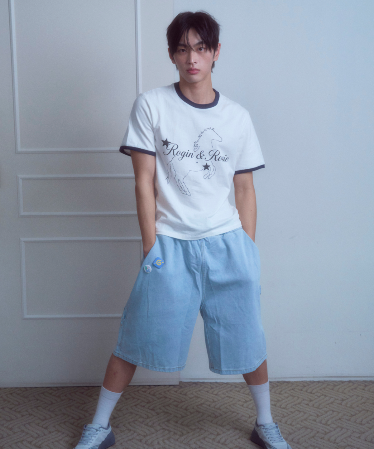 로긴 앤 로지(ROGIN N ROSIE) [Unisex] RnR Lettering horse Point Ringer T-shirt White-Navy Medium