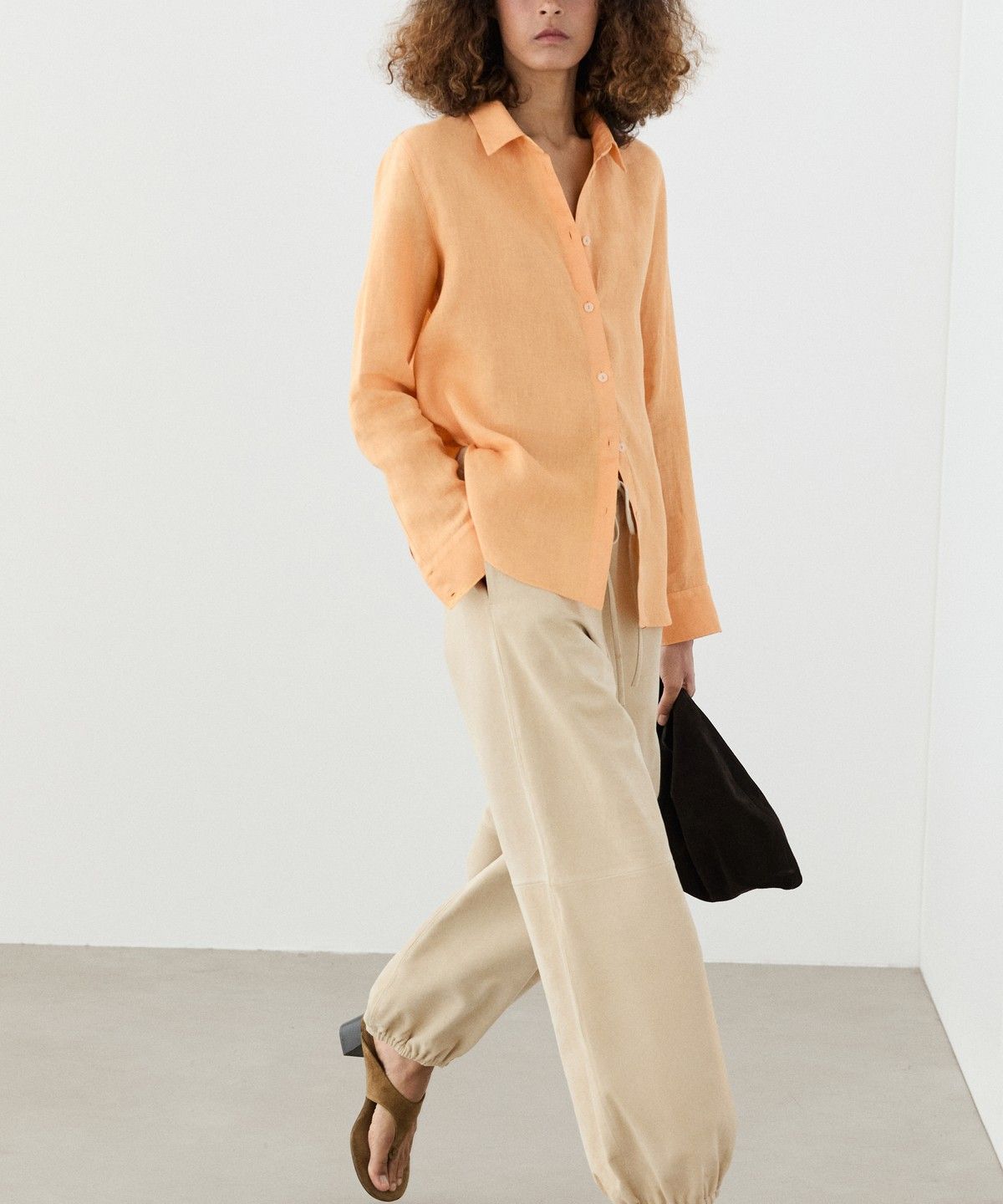 마시모두띠(MASSIMO DUTTI) 100% 린넨 루즈핏 셔츠