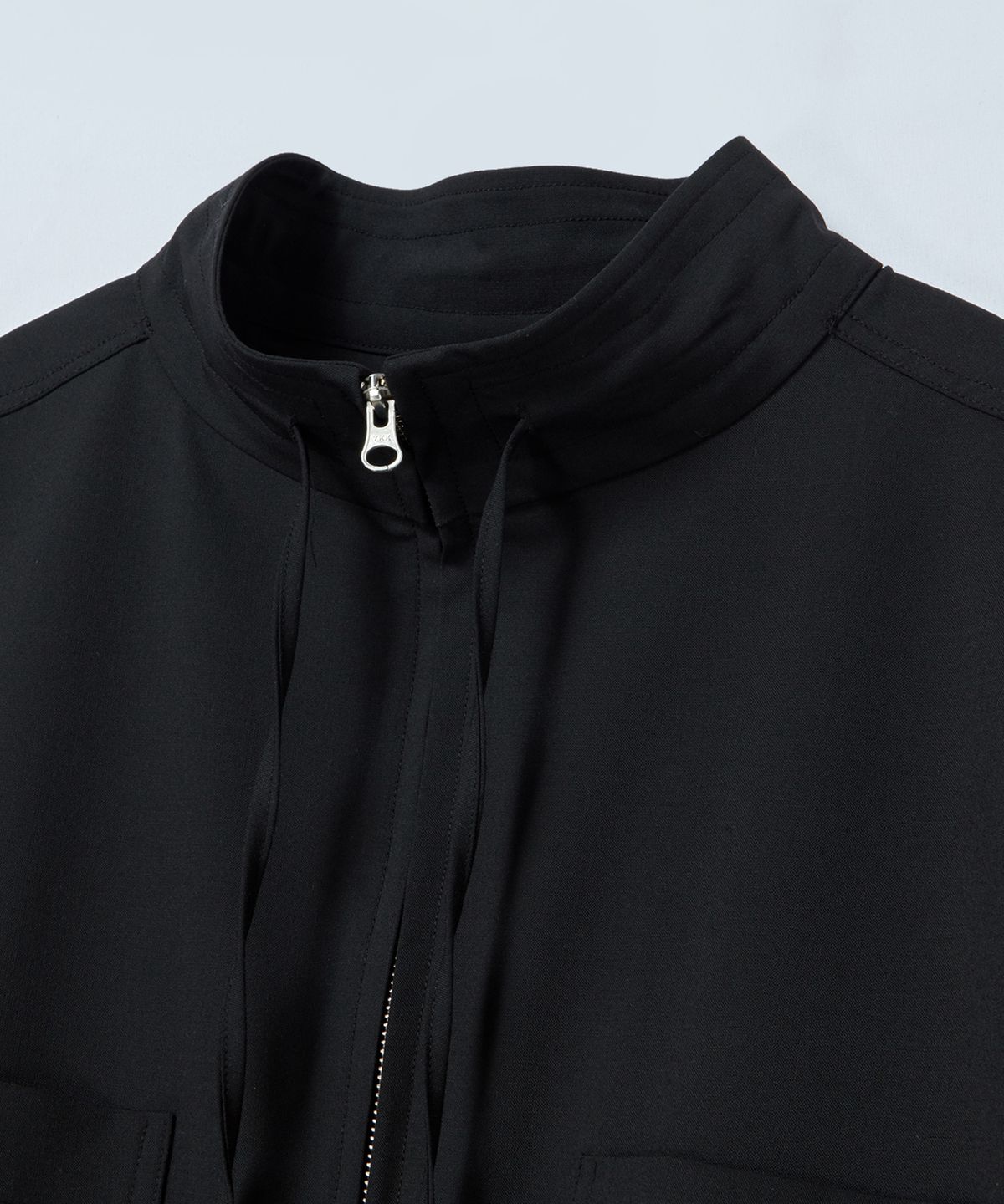 비욘드클로젯(BEYOND CLOSET) [COLLECTION LINE] 럭스 블렌드 페브릭 유틸리티 블루종 블랙