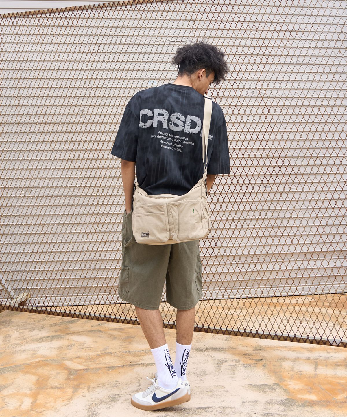 크림소다랩(CREAM SODA LAB) 프론트 투포켓 메신저백 베이지