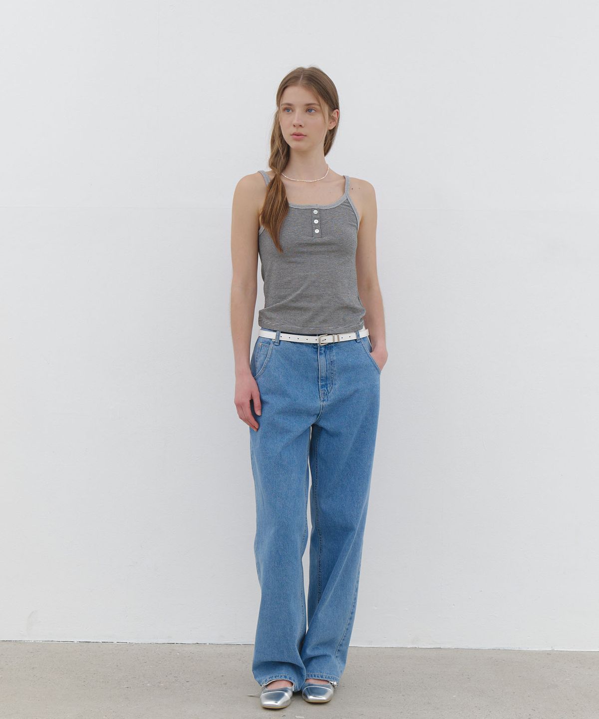 클루니(CLUNY) Fine Stripe Sleeveless Top - gray