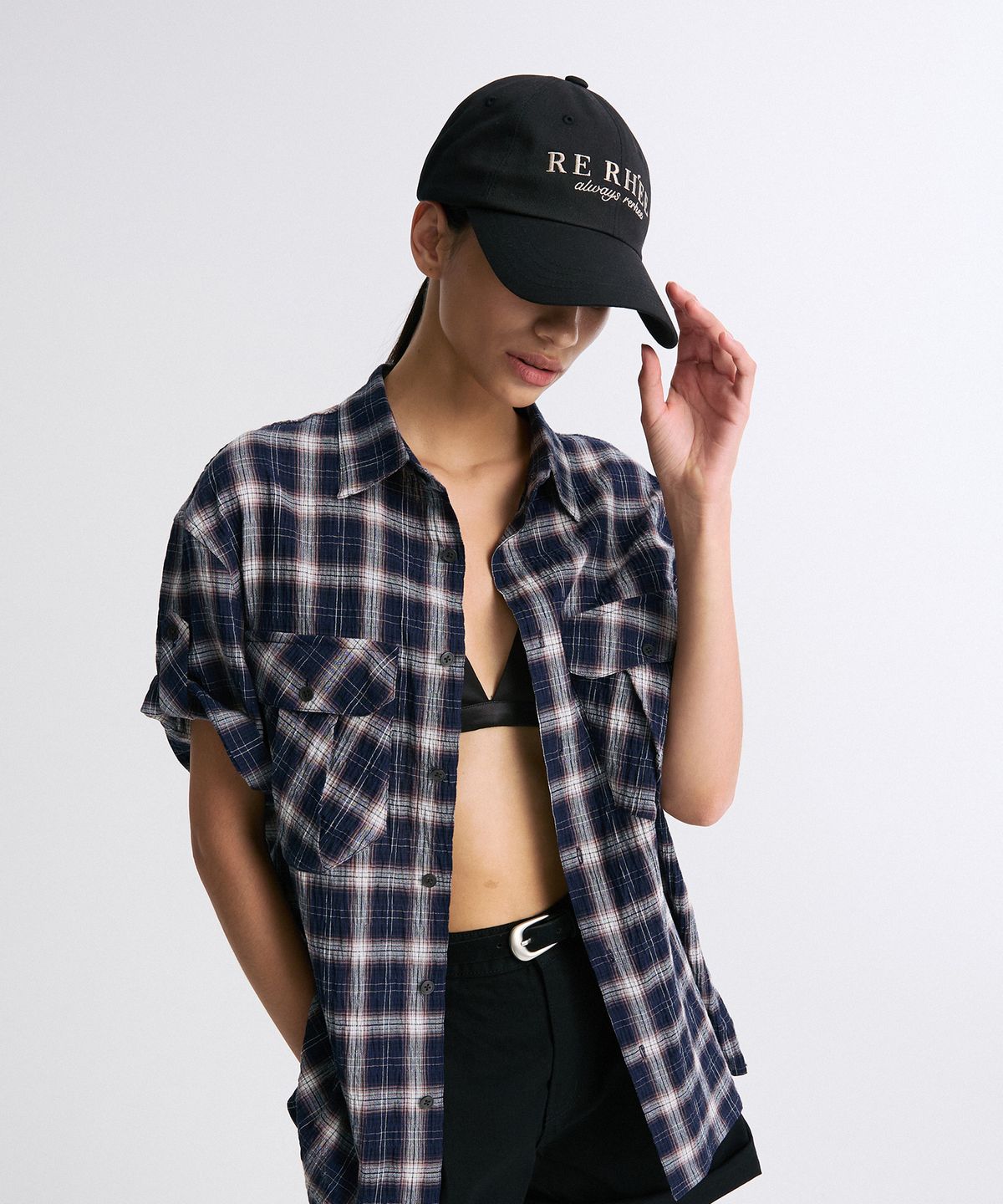 리이(RE RHEE) EMBROIDERED LOGO CAP TRUFFLE