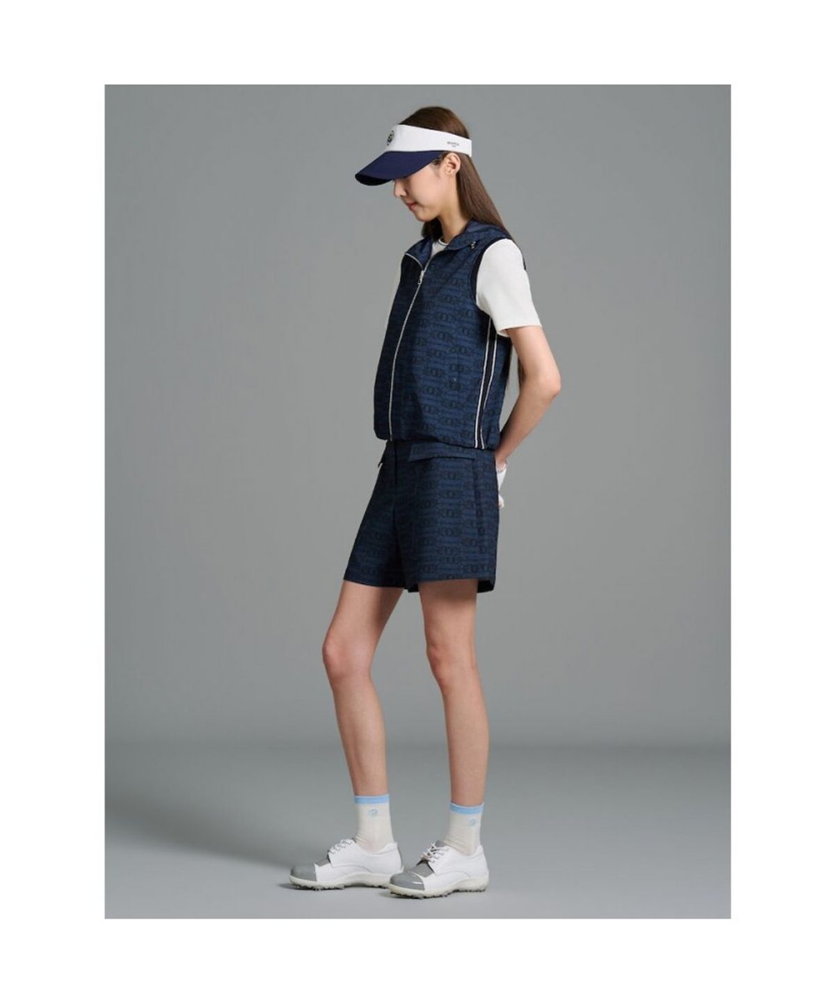 빈폴골프(BEANPOLE GOLF) 여성 변형로고 후디 풀집 베스트 - 네이비