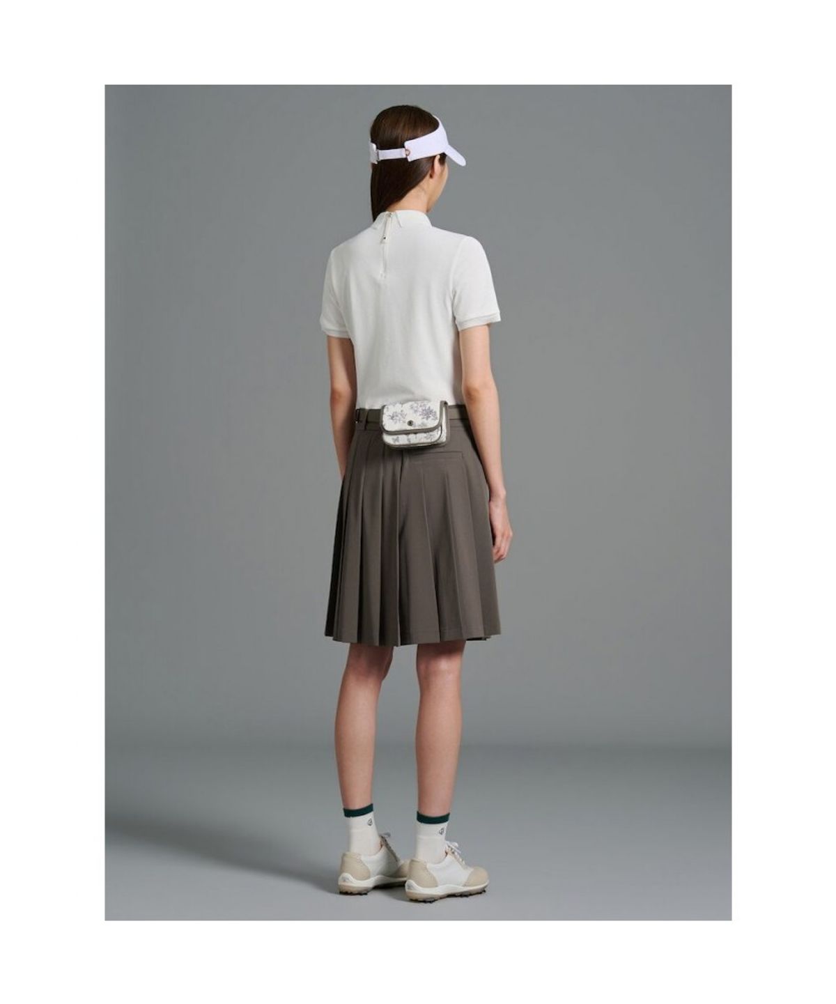 빈폴골프(BEANPOLE GOLF) [다리아송] 여성 긴기장 플리츠 큐롯 - 카키