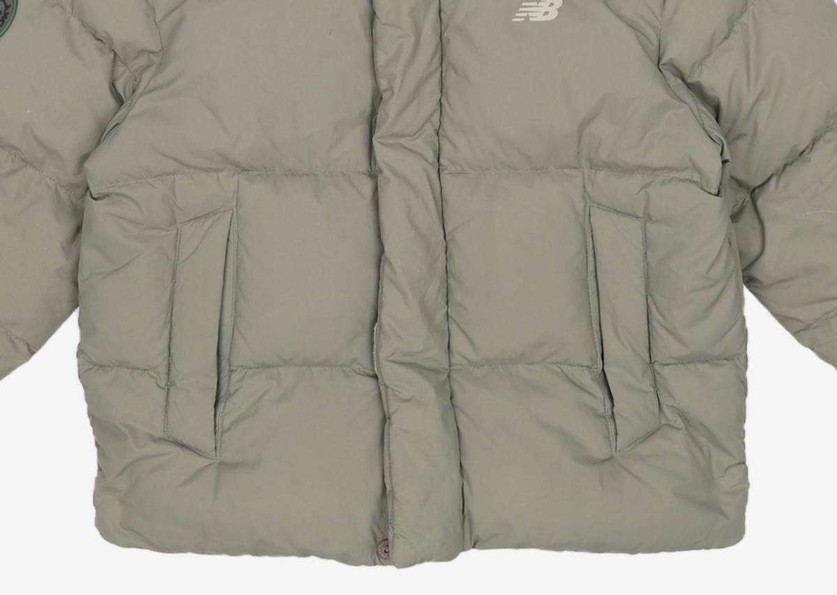 뉴발란스 키즈(NEWBALANCEKIDS) ESSENTIAL_베이직 숏다운 (구스) 아동 점퍼 NK9PE4102U 130