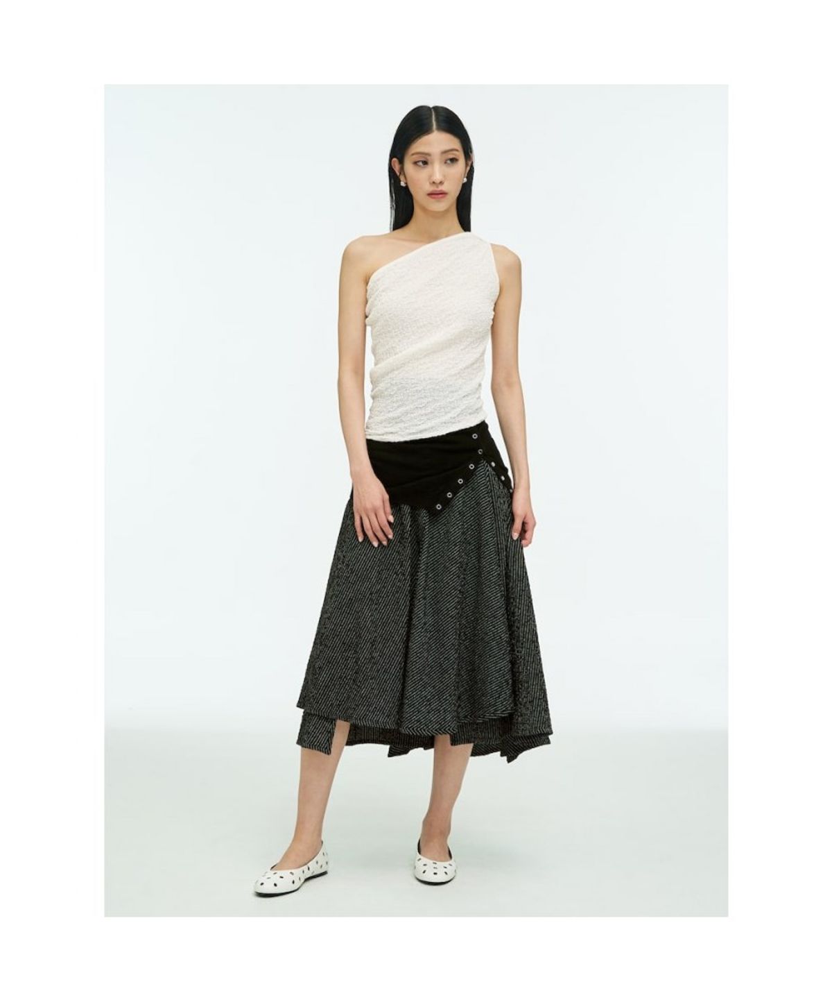 앙개(ANGGAE) Textured Tube Top  White