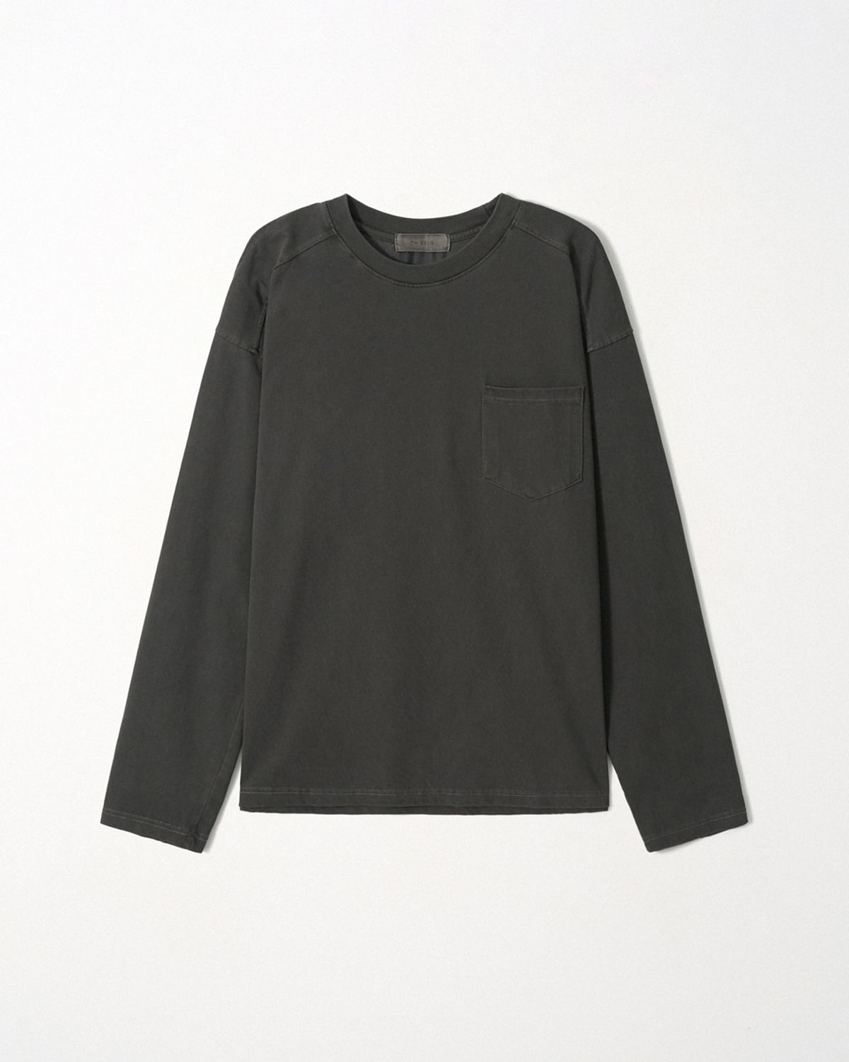 이지오(EZIO) Pigment Pocket LS T-shirt_Charcoal