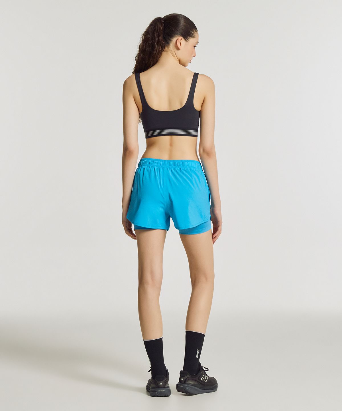 뉴발란스(NEW BALANCE) NBNVG36112 / WOMEN 스포츠에센셜 2in1 쇼츠 3인치 (LIGHT BLUE)