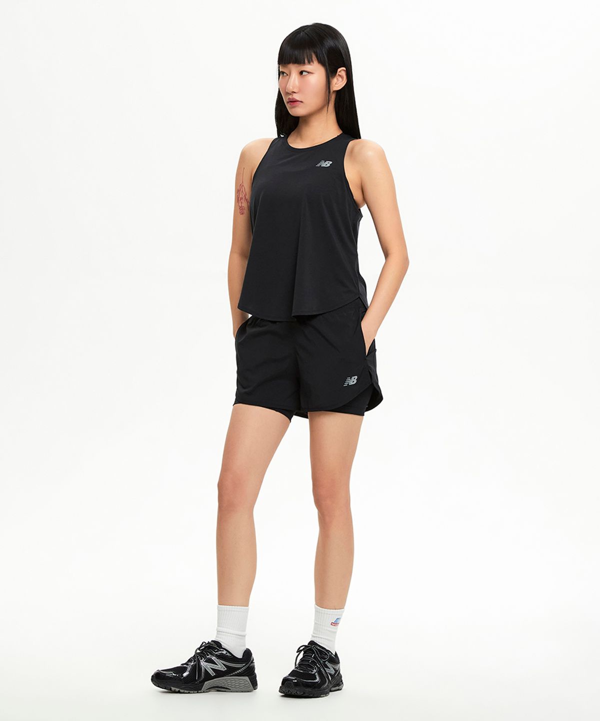 뉴발란스(NEW BALANCE) NBNVG36112 / WOMEN 스포츠에센셜 2in1 쇼츠 3인치 (BLACK)