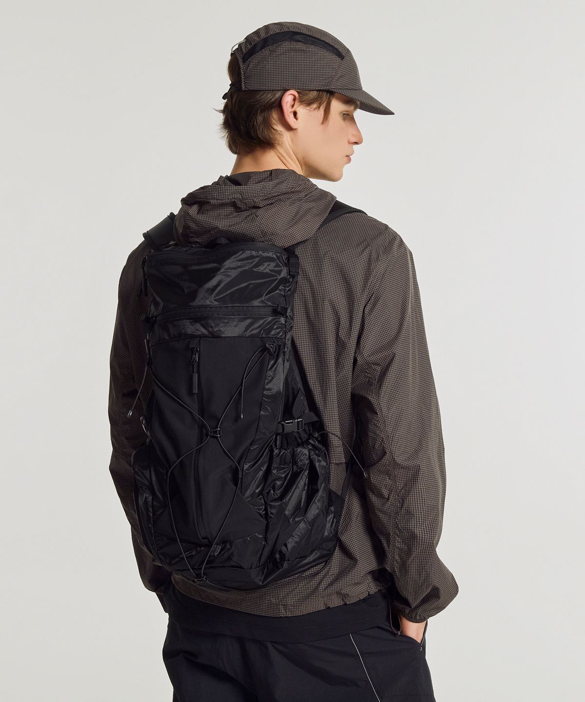 뉴발란스(NEW BALANCE) NBGCGF1208 / 라이트 트레일 백팩 (BLACK)