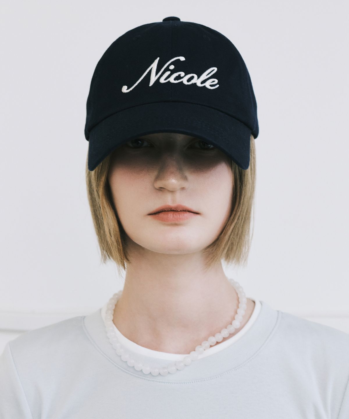닉앤니콜(NICK&NICOLE) NICOLE LETTERING BALL CAP_NAVY