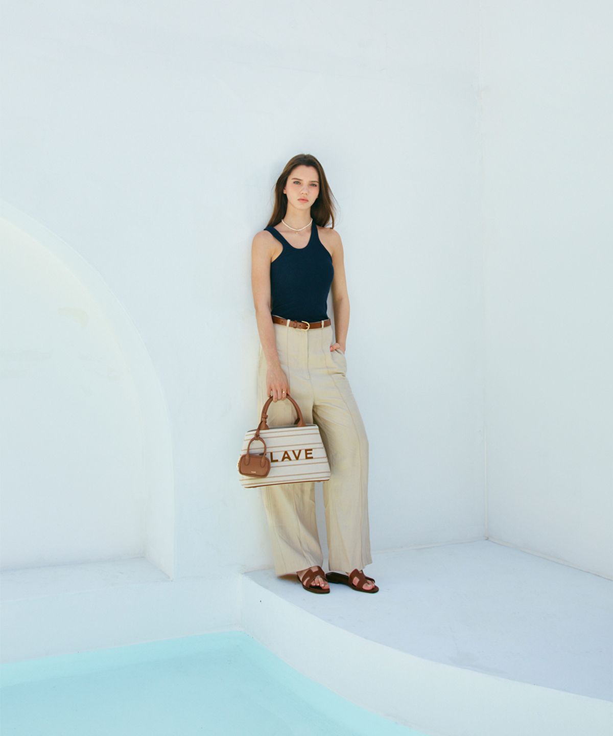 끌라베(CLAVE) 엘레나 베이지 토트백 (ELENA Beige Tote Bag)
