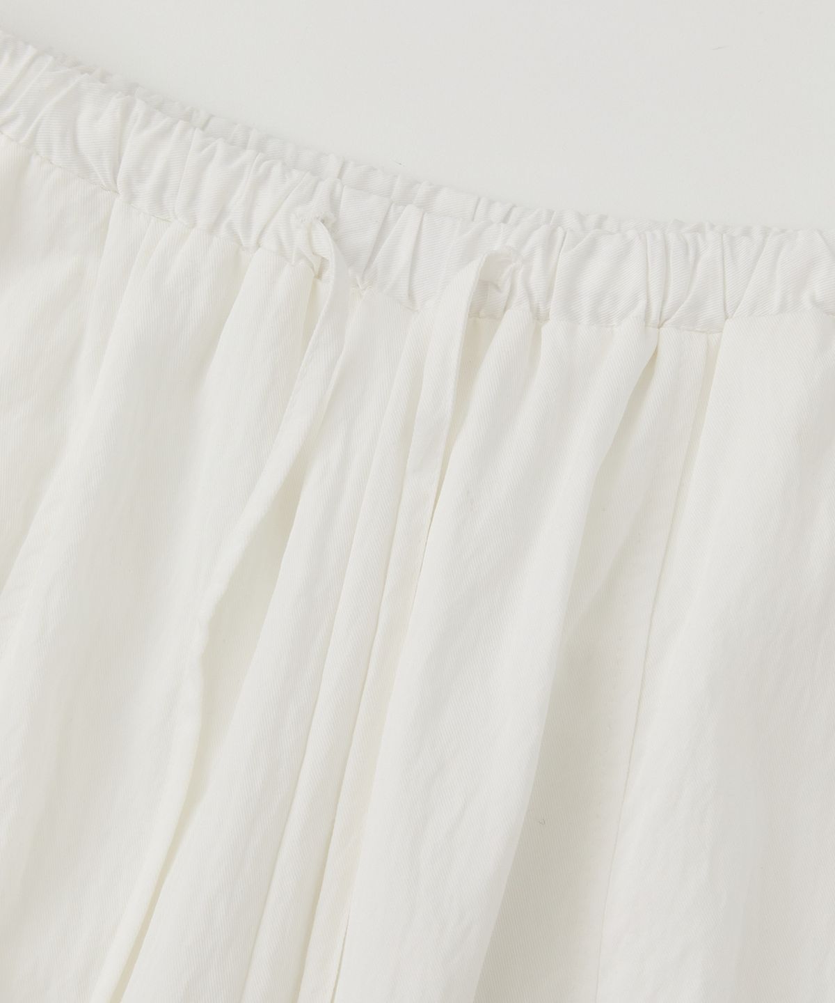 로우넬라인(LOW NELLINE) ELIE MAC CURVED PANTS_WHITE