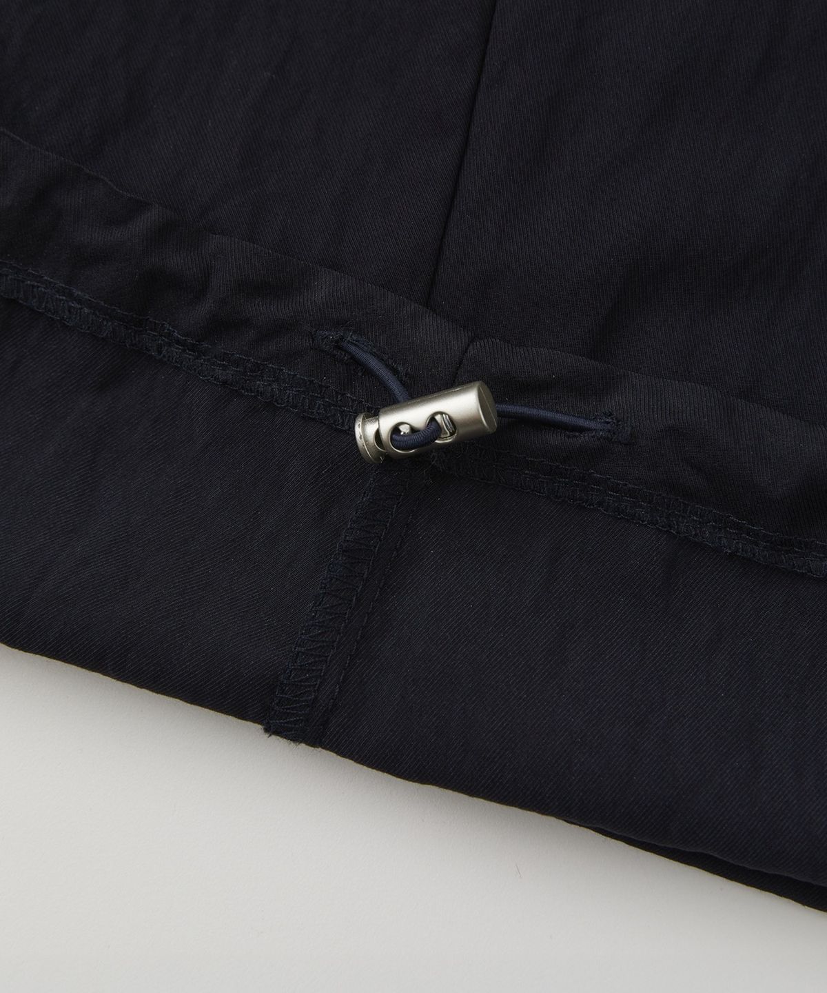 로우넬라인(LOW NELLINE) ELIE MAC CURVED PANTS_DARK NAVY