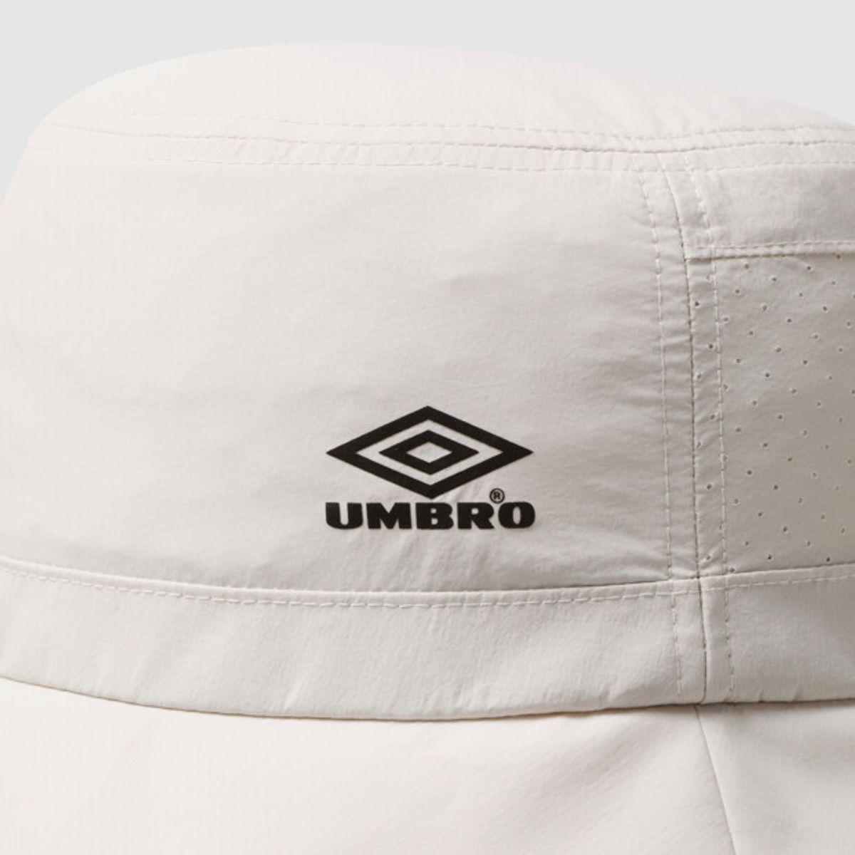 엄브로(UMBRO) 에센셜 2WAY 차양햇 베이지 UR221CHT51