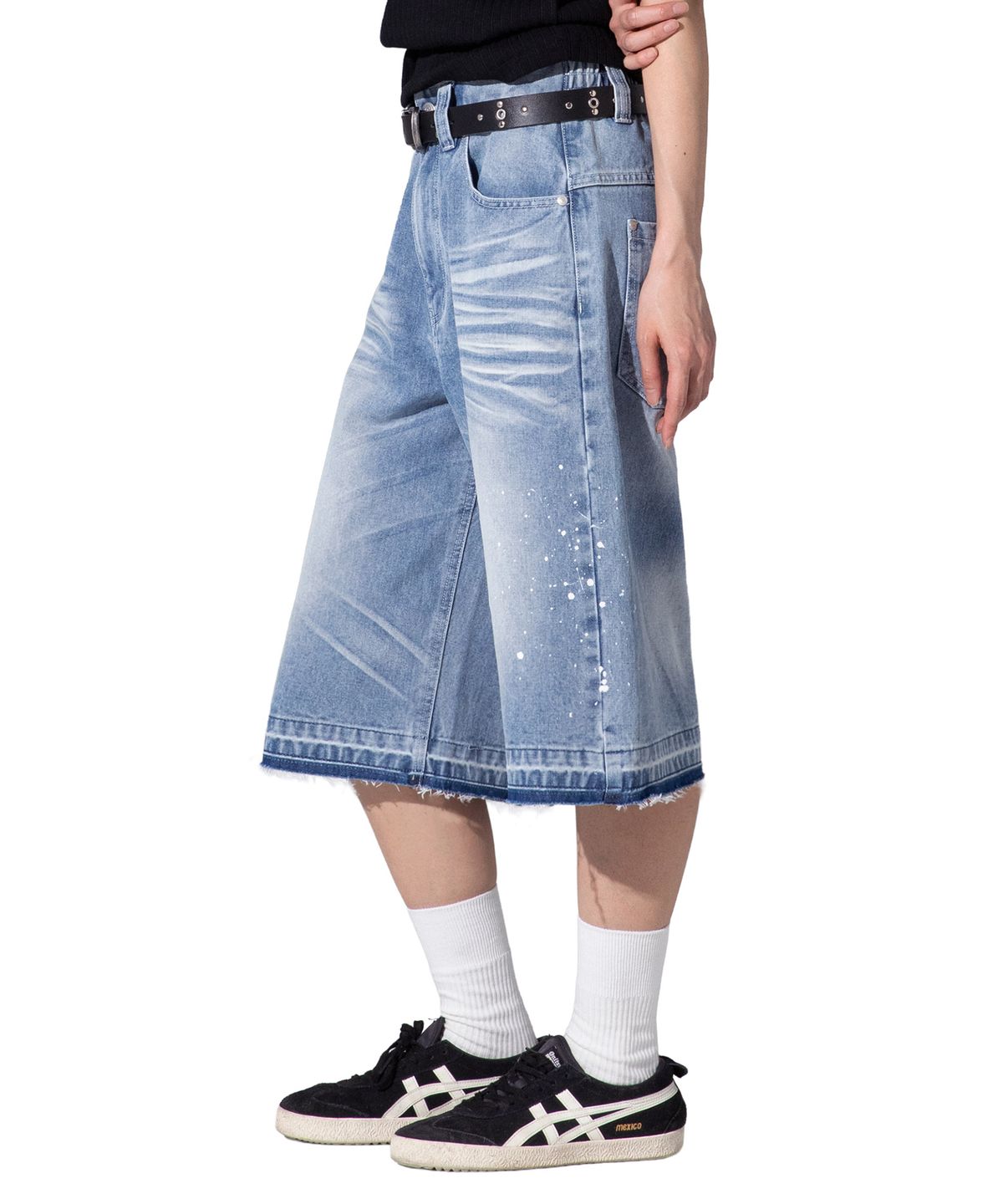 엑스톤즈(XTONZ) XP335 리페어 페인팅 버뮤다 데님 팬츠 (BLUE)