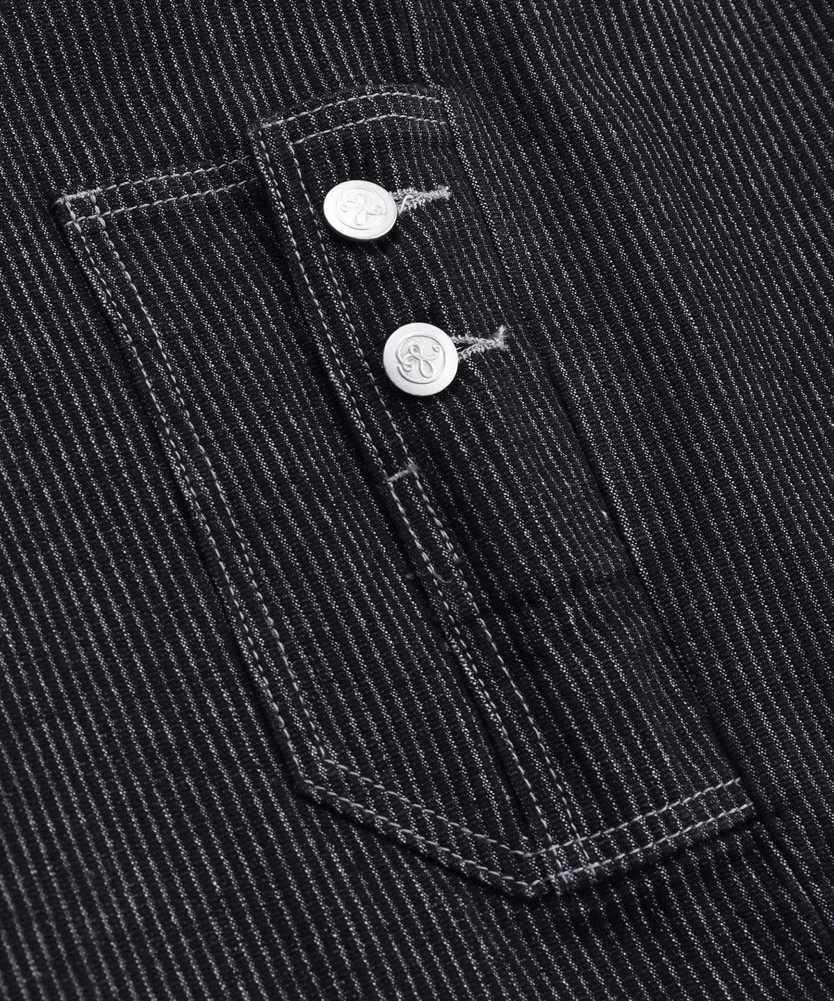 엑스톤즈(XTONZ) XP337 자카드 스트라이프 버뮤다 데님 팬츠 (BLACK)